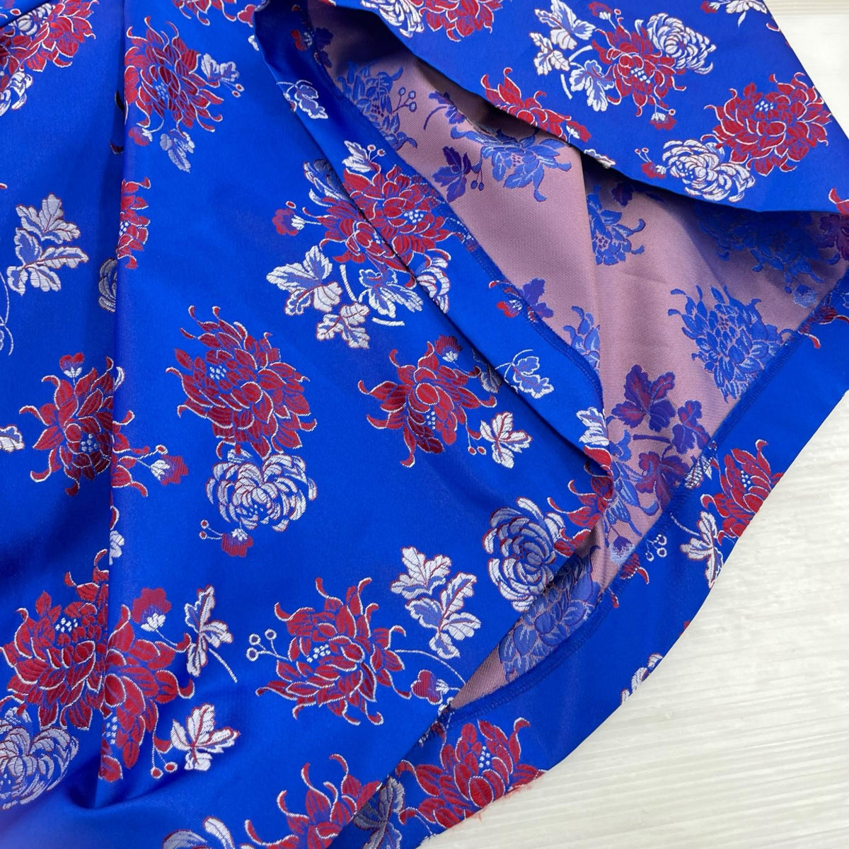 ロングスカート COMME des GARCONS 25SS 花刺繍 ﾃﾞｻﾞｲﾝﾛﾝｸﾞｽｶｰﾄ S ﾌﾞﾙｰ S ブルー
