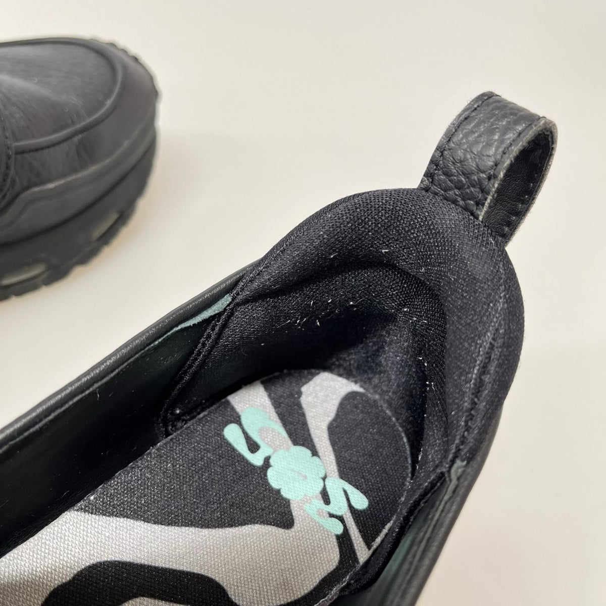 スニーカー WMNS AIR MAX PHENOMENA SWDC/24.5cm 24.5cm (US6 1/2 UK6 EU39) ブラック