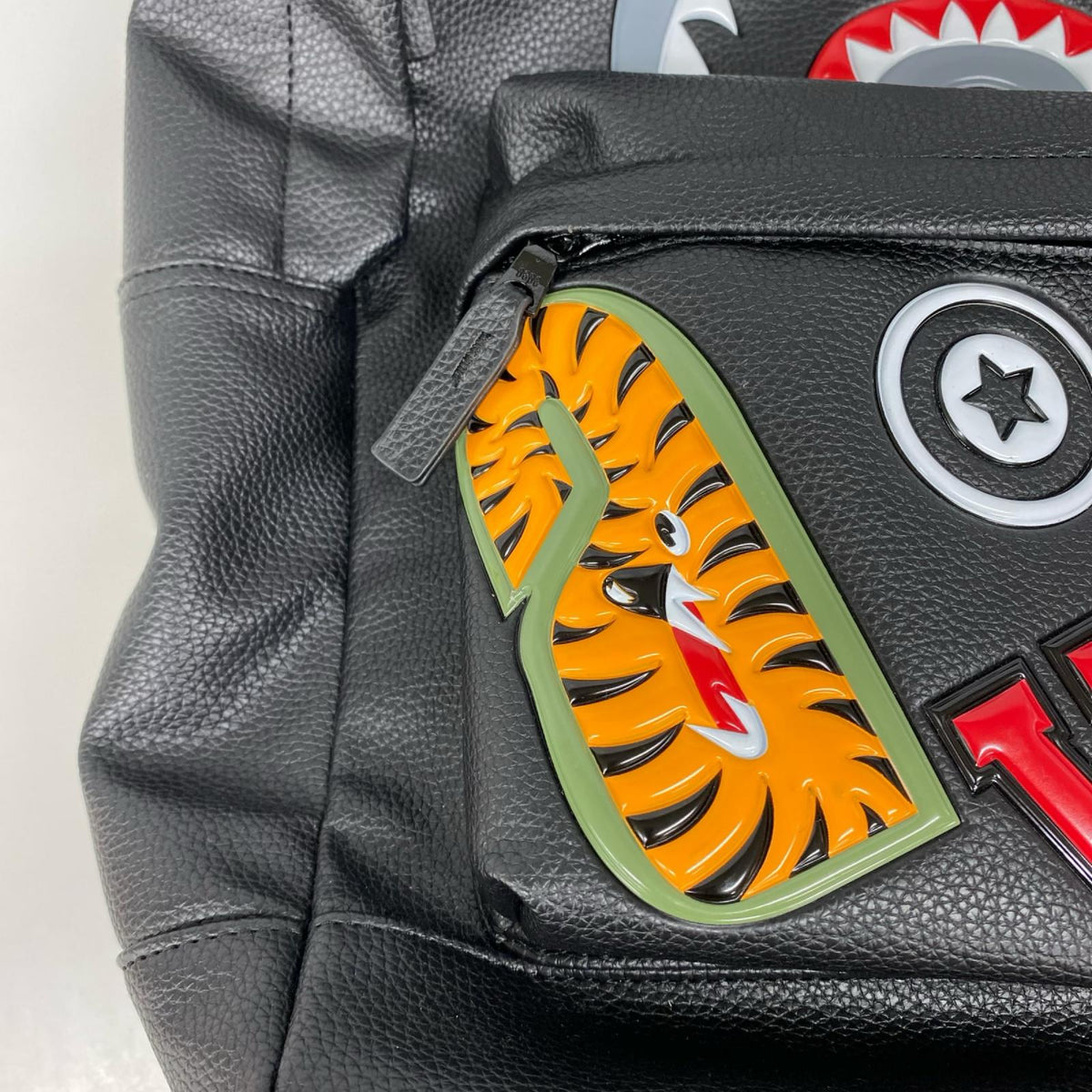 リュック・デイパック Shark Backpack Black ブラック
