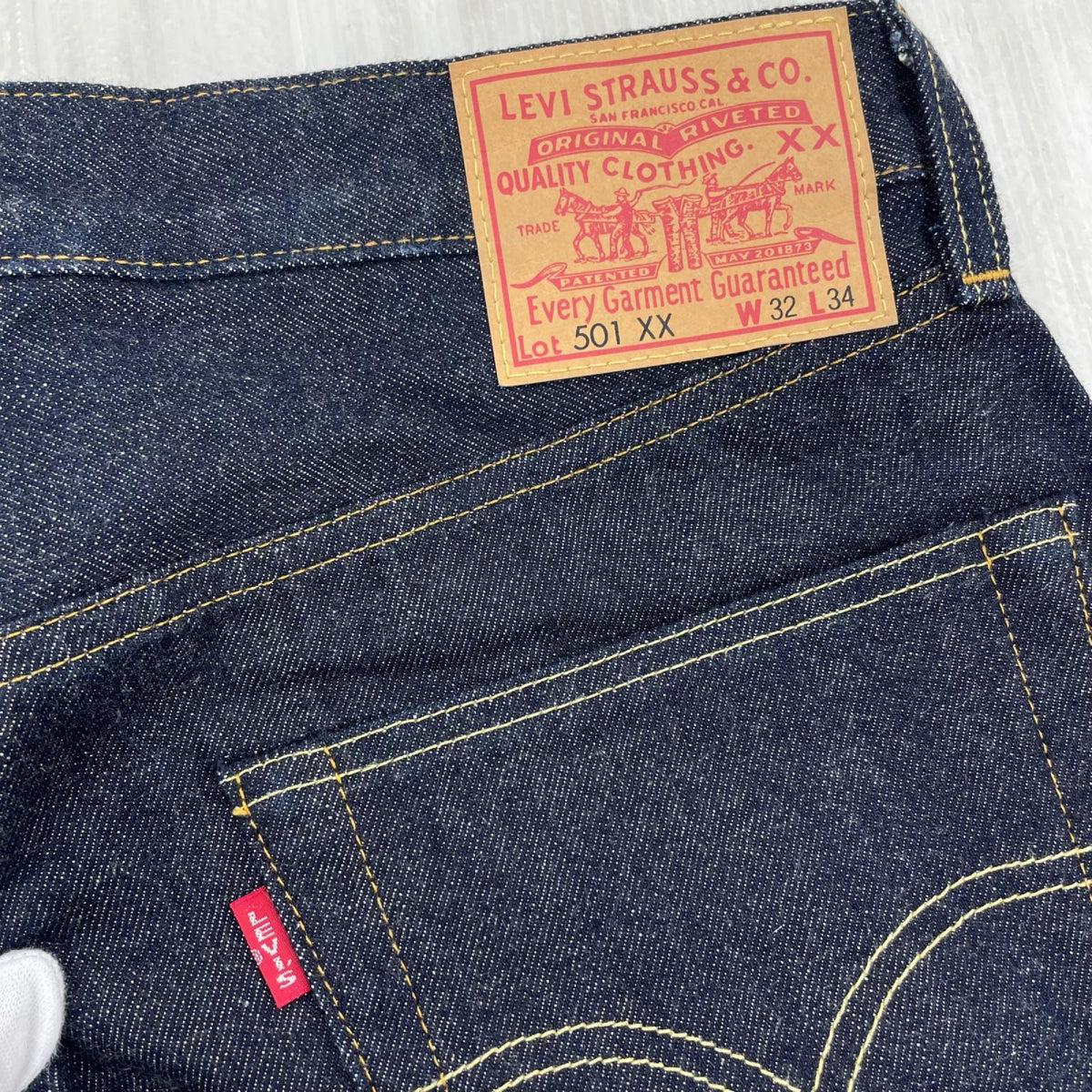 デニムパンツ 501XX　ボタン裏3015　W32 32 ネイビー