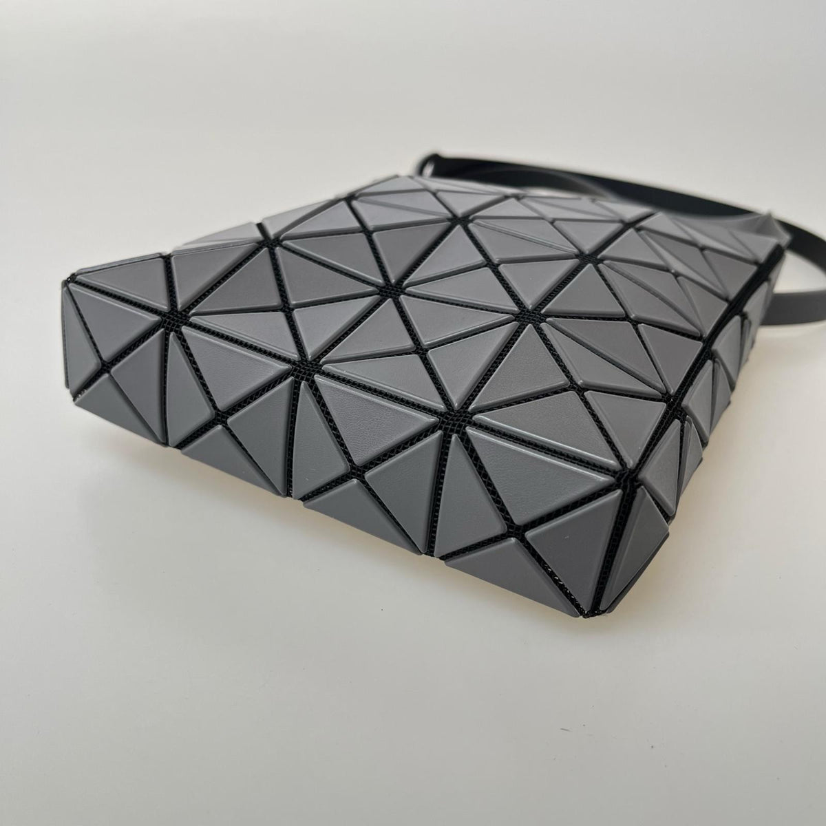 ショルダーバッグ PRISM MATTE 5×4 ｸﾞﾚｰ グレー