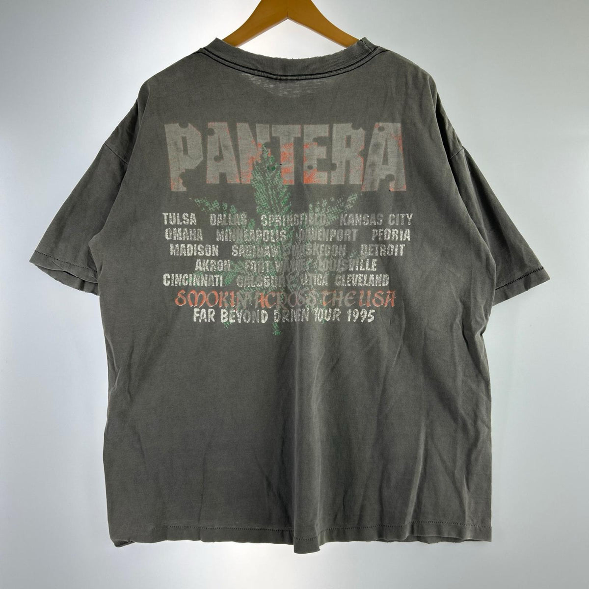 半袖Ｔシャツ 90S PANTERA FAR BEYOND DRIVEN (XL) グレー