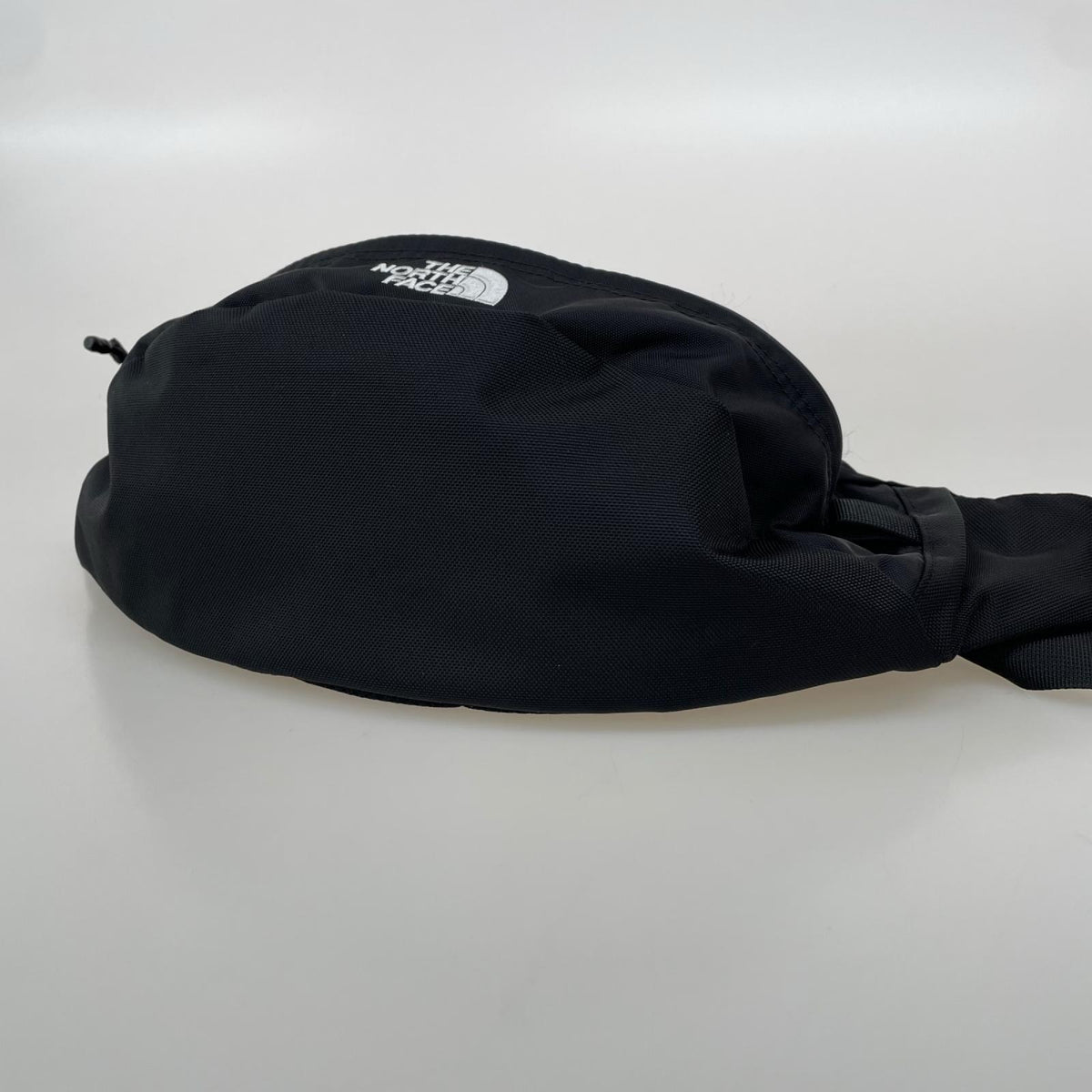 ボディバッグ ｽｳｨｰﾌﾟ BLK ブラック