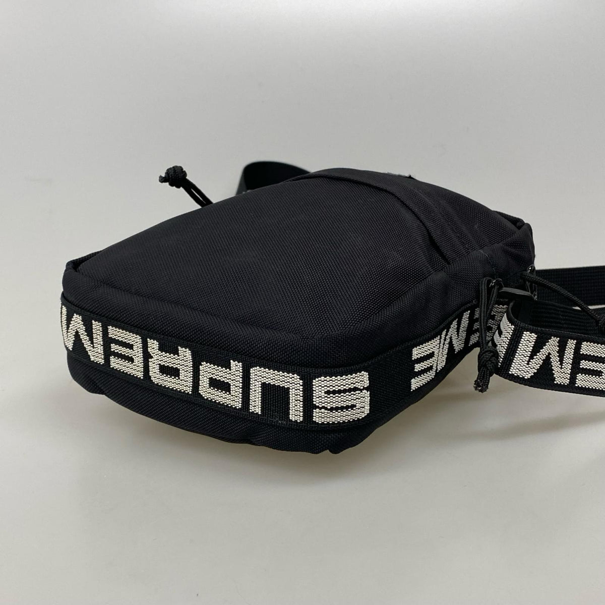 ショルダーバッグ 18ss SHOULDER BAG BOX LOGO 黒 ブラック