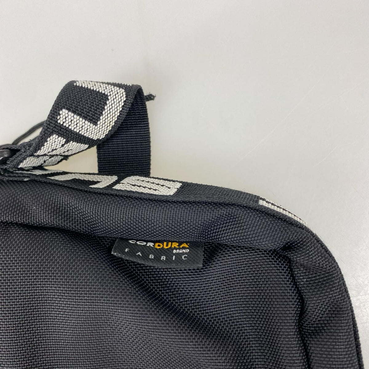 ショルダーバッグ 18ss SHOULDER BAG BOX LOGO 黒 ブラック