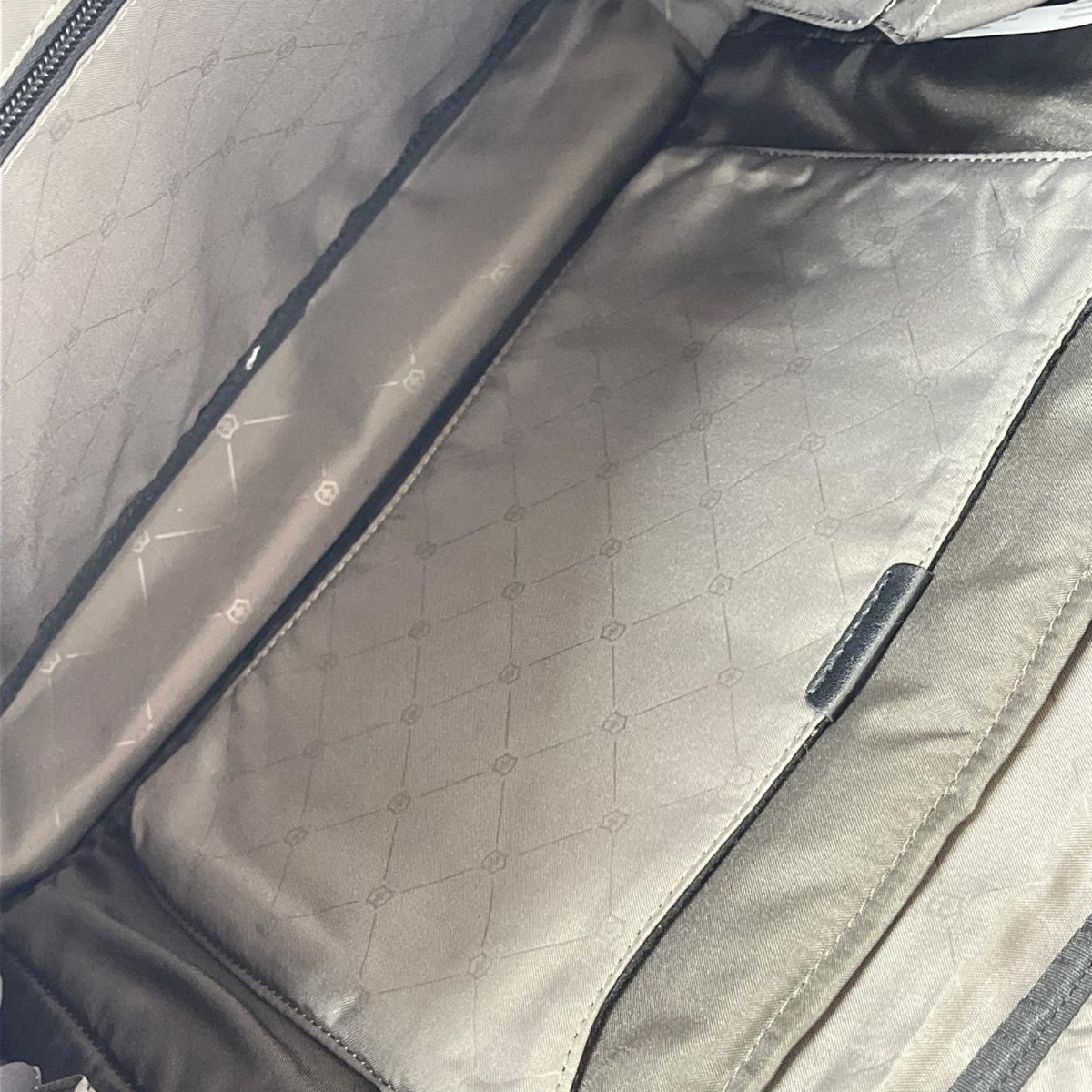 リュック・デイパック VICTORINOX . 2way ブラック
