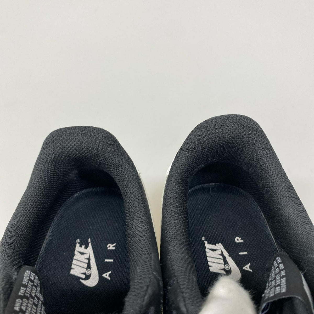 スニーカー AIR FORCE 1 07 黒 (27.0) 27cm (US9 UK8 1/2 EU44) ブラック