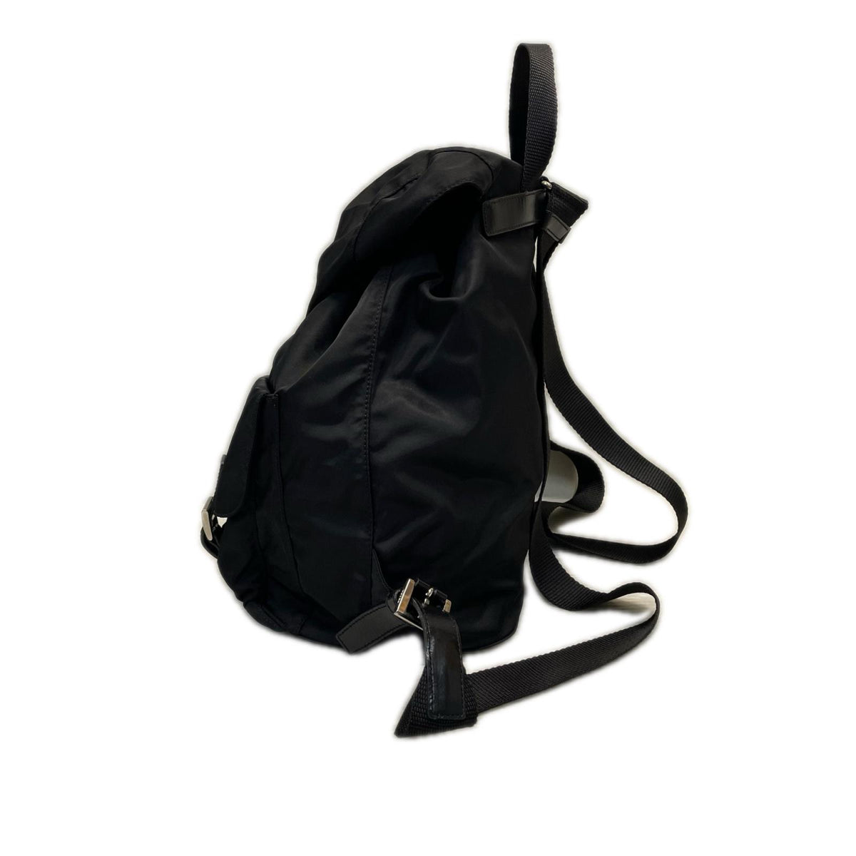PRADA トライアングルロゴ　ナイロンリュックサック B2811F