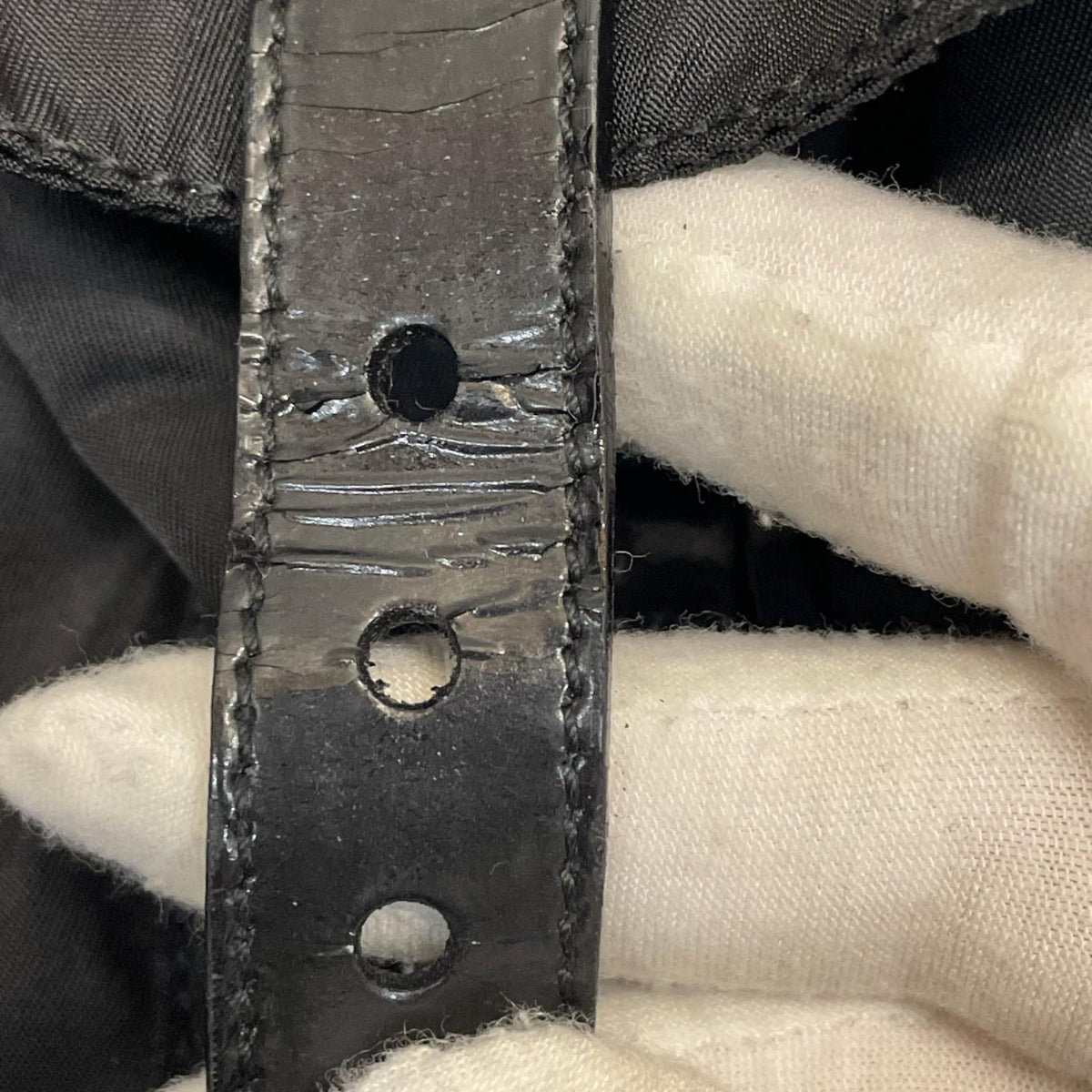PRADA トライアングルロゴ　ナイロンリュックサック B2811F