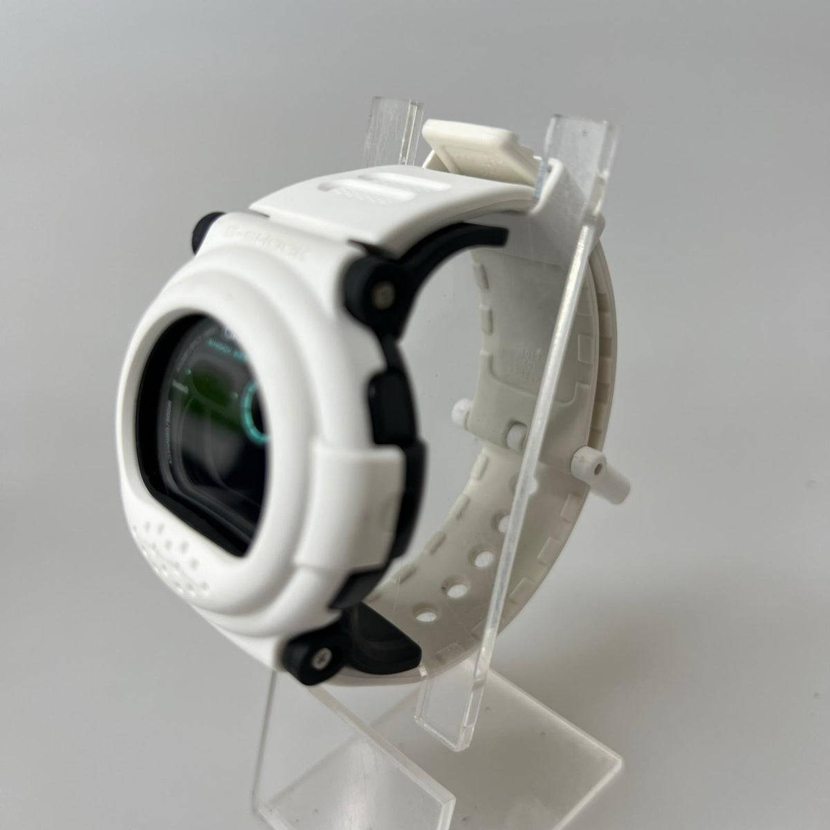 腕時計 CASIO G-SHOCK G-B001 ホワイト