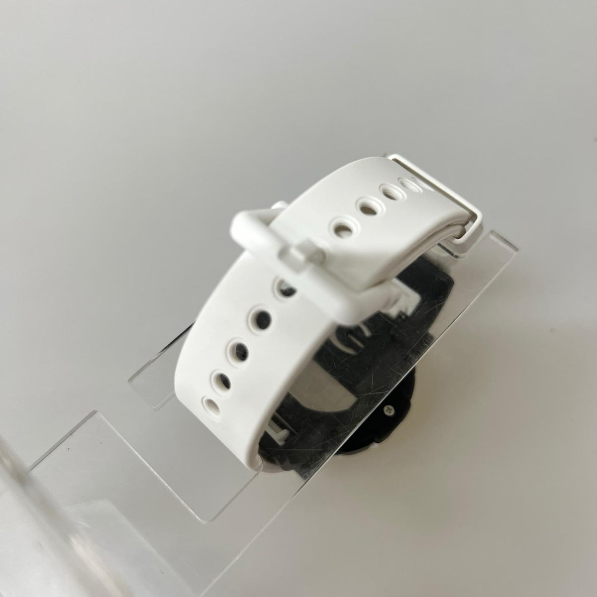腕時計 CASIO G-SHOCK G-B001 ホワイト