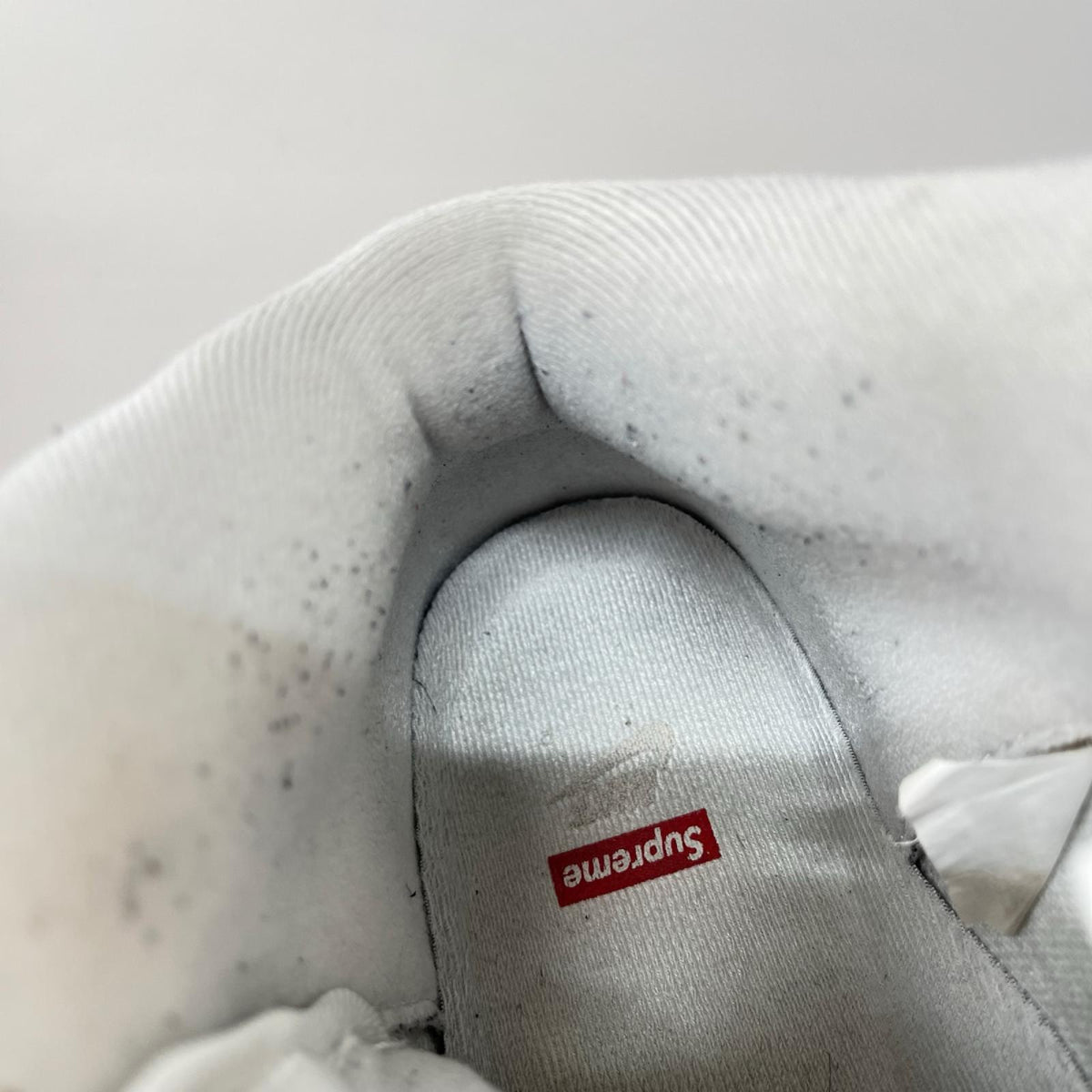 スニーカー ×SUPREME AIR FORCE 1 MID (27cm) 27cm (US9 UK8 1/2 EU44) ホワイト