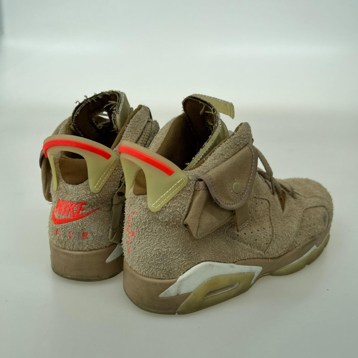 スニーカー × Travis Scott Air Jordan 6（27.5） 27.5cm (US9 1/2 UK9 EU45) ベージュ