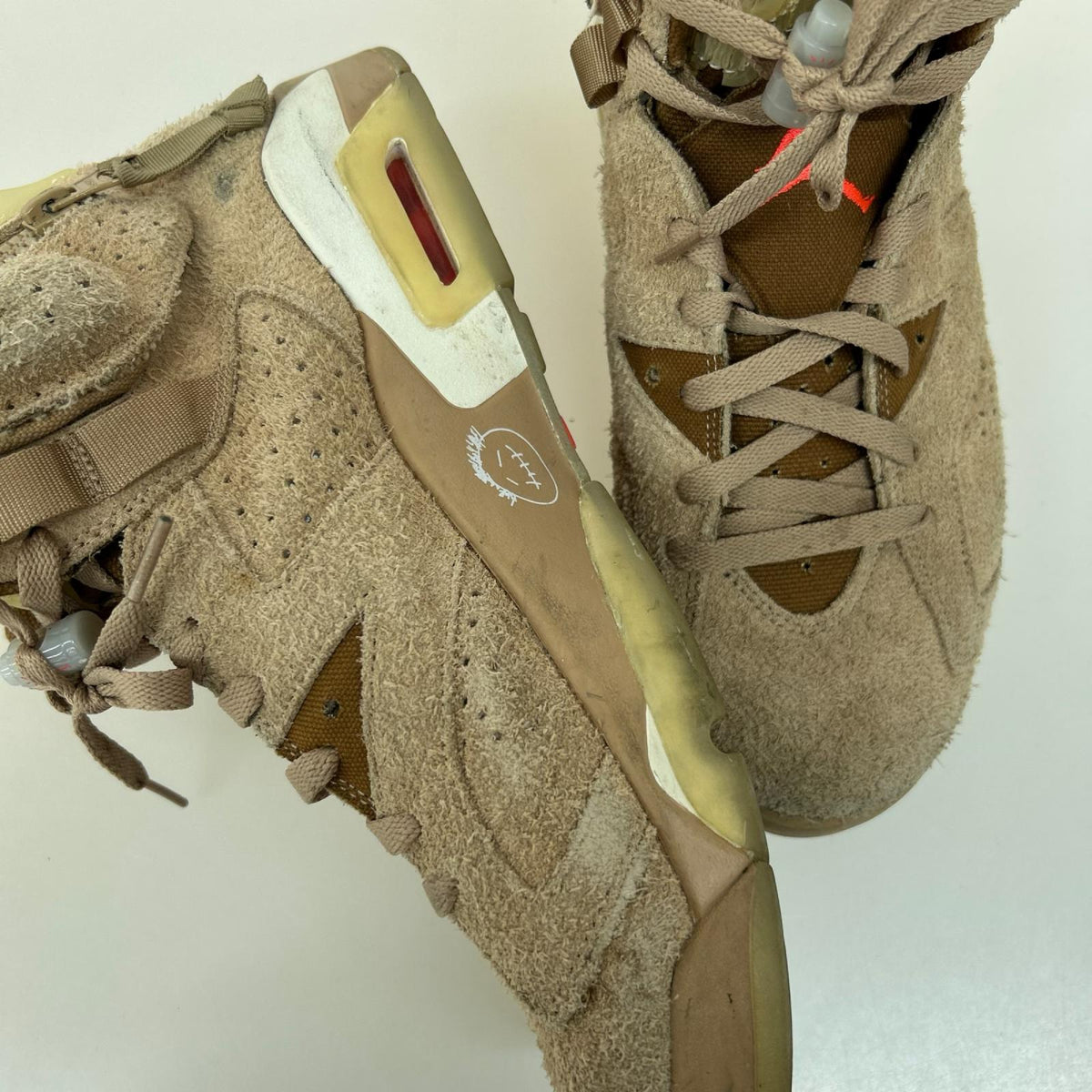 スニーカー × Travis Scott Air Jordan 6（27.5） 27.5cm (US9 1/2 UK9 EU45) ベージュ