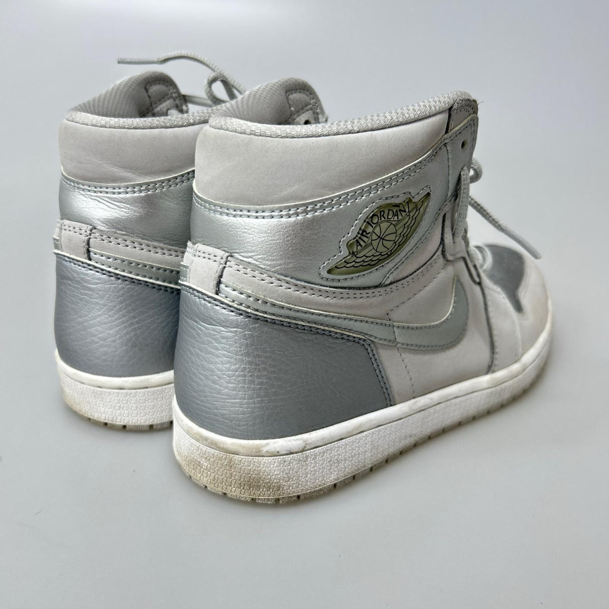 スニーカー AIR JORDAN 1 MID SE ICE BLUE（27.0） 27cm (US9 UK8 1/2 EU44)