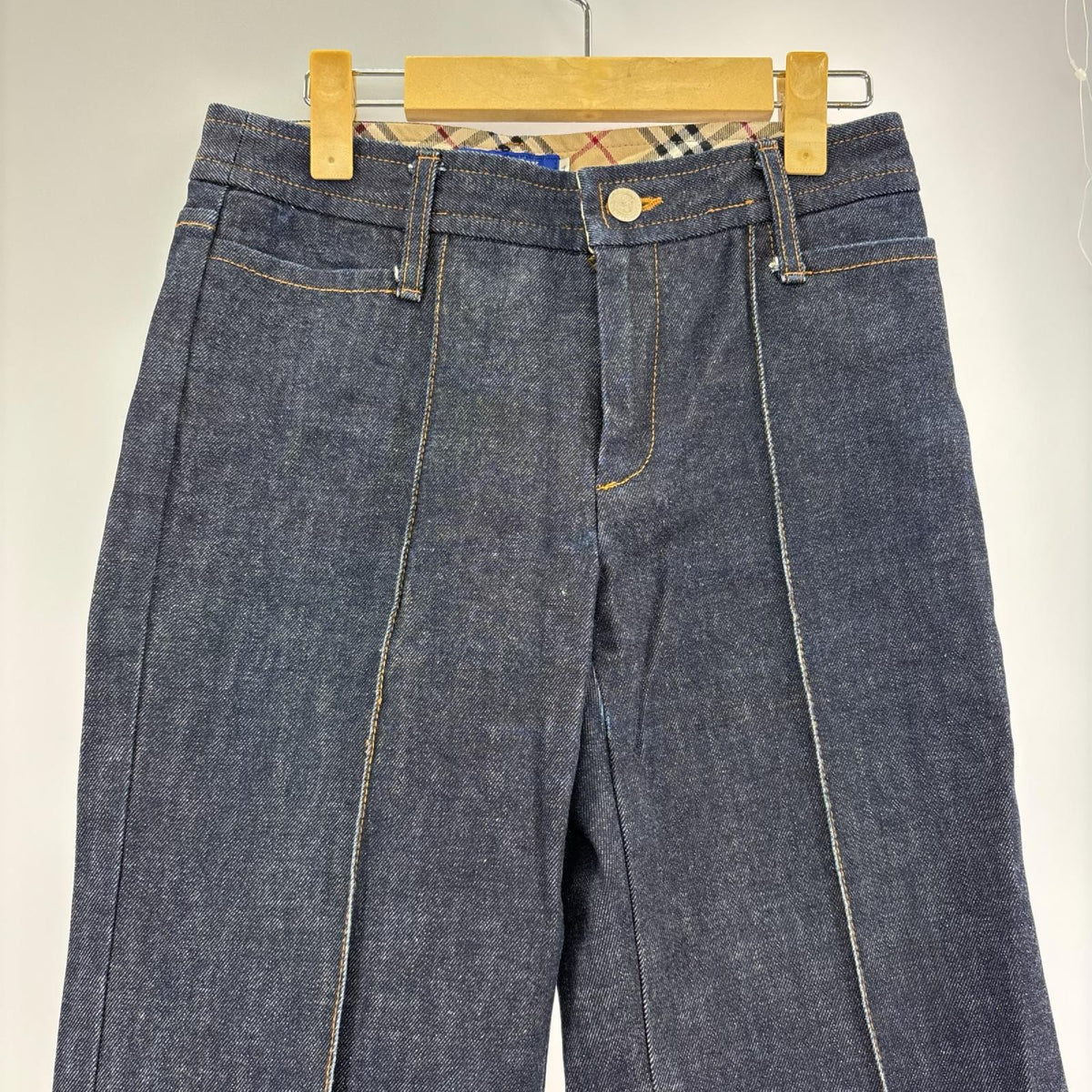デニムパンツ BURBERRY BLUE LABEL デニム・ジーンズ