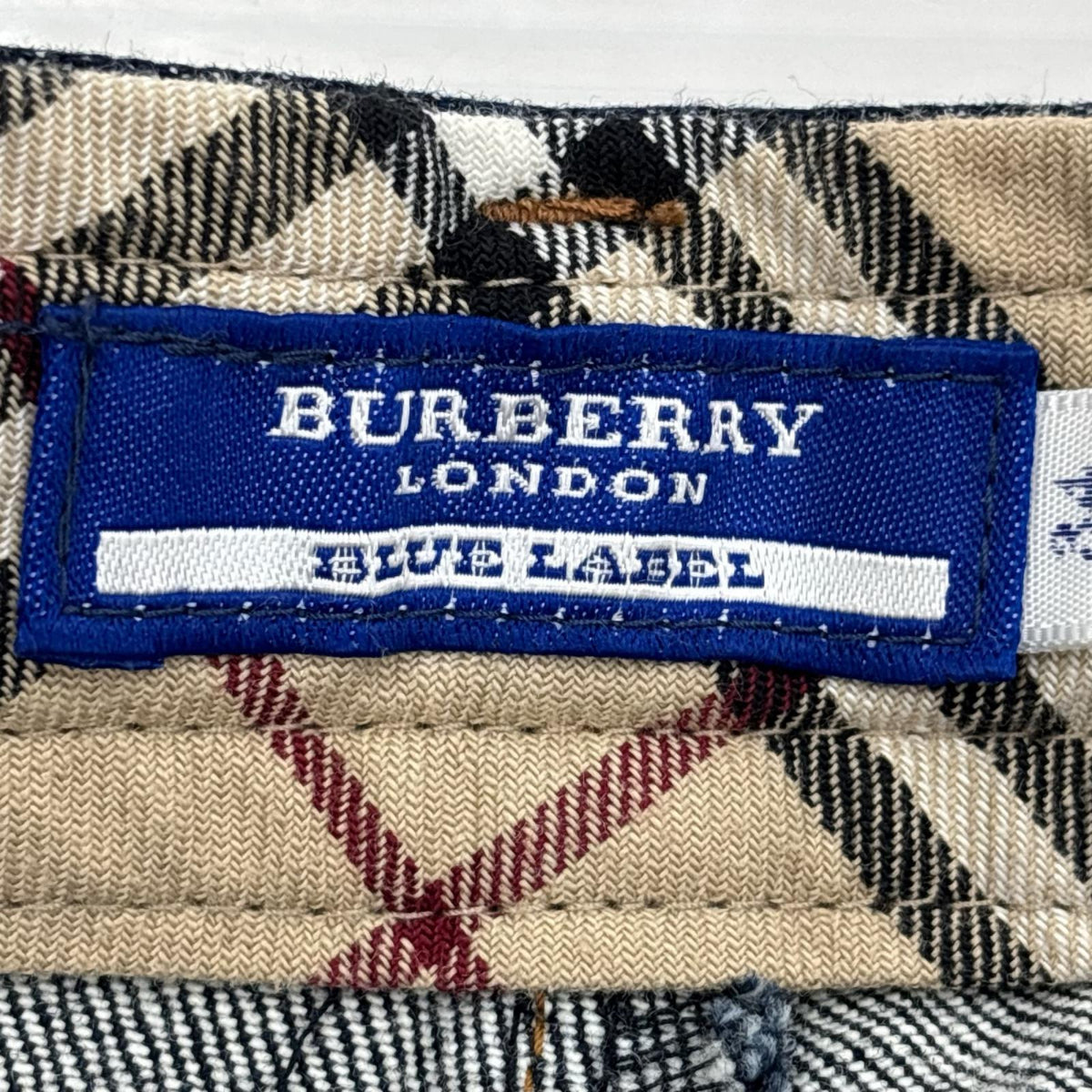 デニムパンツ BURBERRY BLUE LABEL デニム・ジーンズ