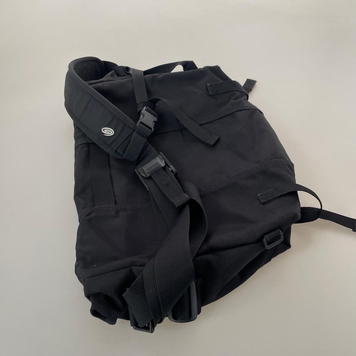 ショルダーバッグ ﾒｯｾﾝｼﾞｬｰﾊﾞｯｸﾞ 黒 CORDURA ブラック