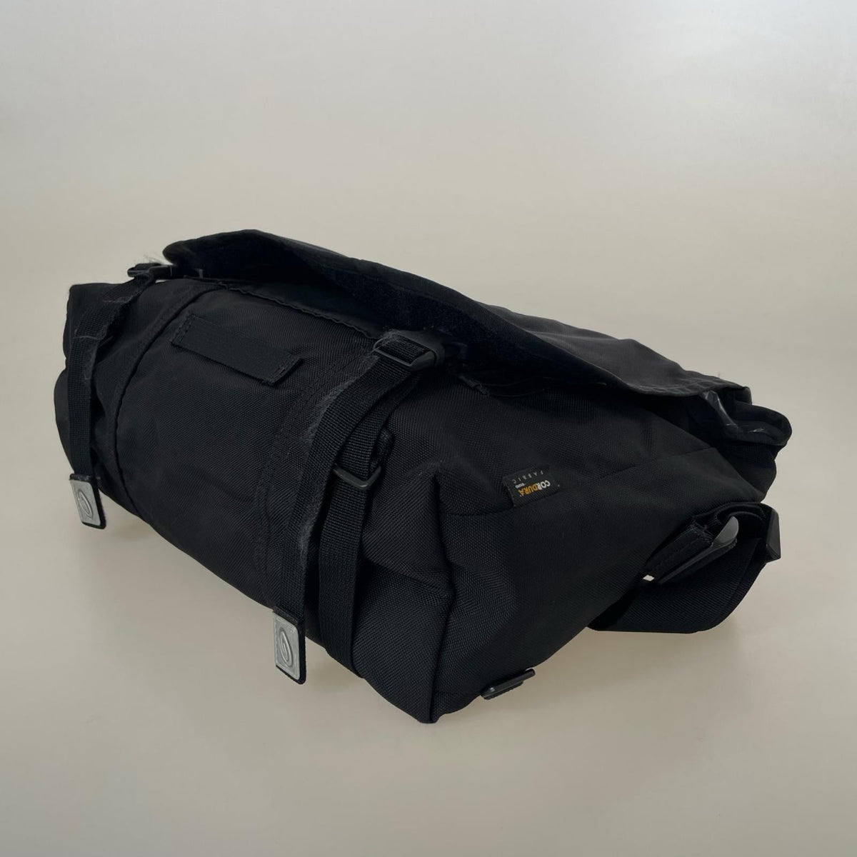 ショルダーバッグ ﾒｯｾﾝｼﾞｬｰﾊﾞｯｸﾞ 黒 CORDURA ブラック