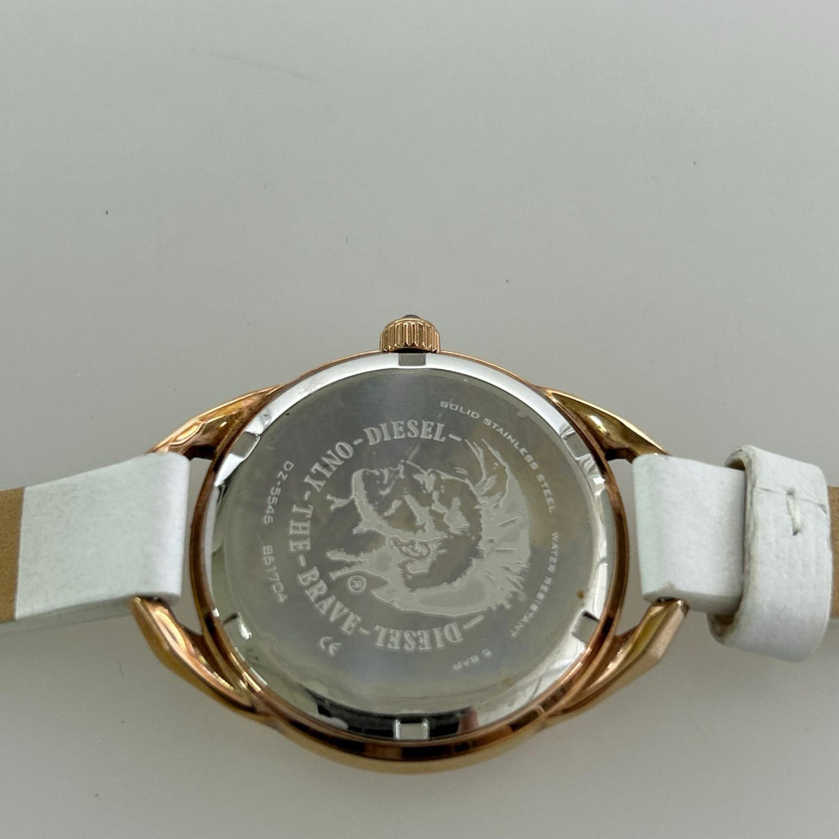 腕時計 Elegant white leather watch, 36 mm ホワイト
