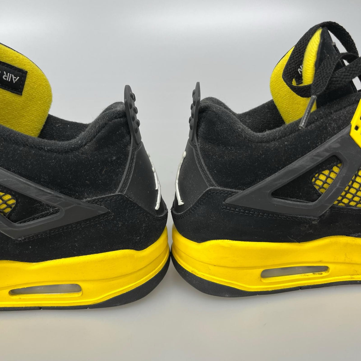 スニーカー AIR JORDAN 4 RETRO THUNDER 28.0cm 28cm (US10 UK9 1/2 EU46)