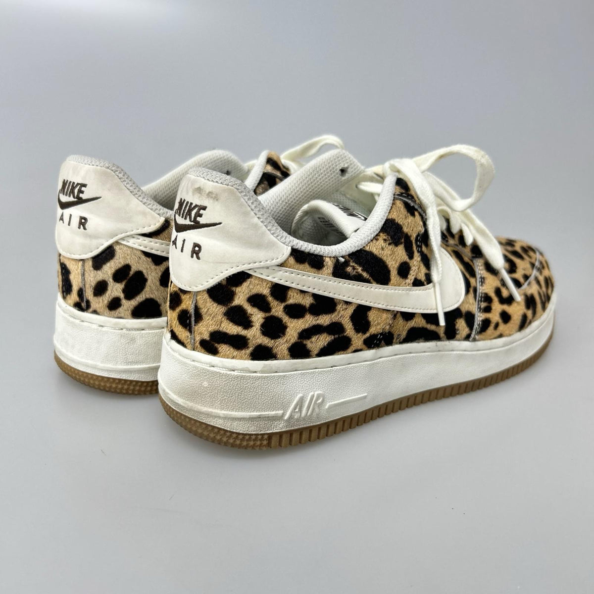 スニーカー WMNS AIR FORCE 1 07 27.5cm (US9 1/2 UK9 EU45) ブラウン