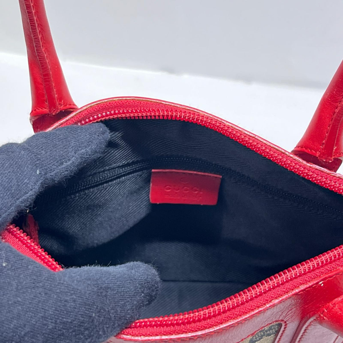 GUCCI/0856/GGｷｬﾝﾊﾞｽｽｸｴｱﾊﾝﾄﾞﾊﾞｯｸﾞ/赤