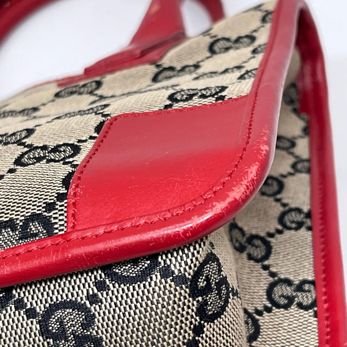 GUCCI/0856/GGｷｬﾝﾊﾞｽｽｸｴｱﾊﾝﾄﾞﾊﾞｯｸﾞ/赤