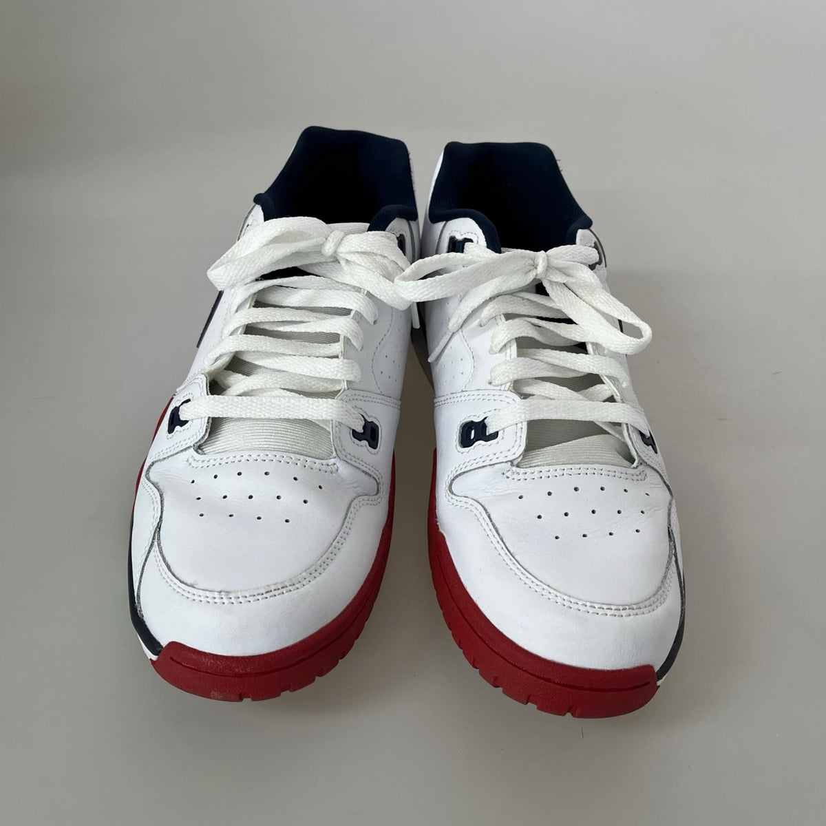 スニーカー CQ9182-101 CROSS TRAINER LOW (26.0) 26cm (US8 UK7 1/2 EU42) ホワイト