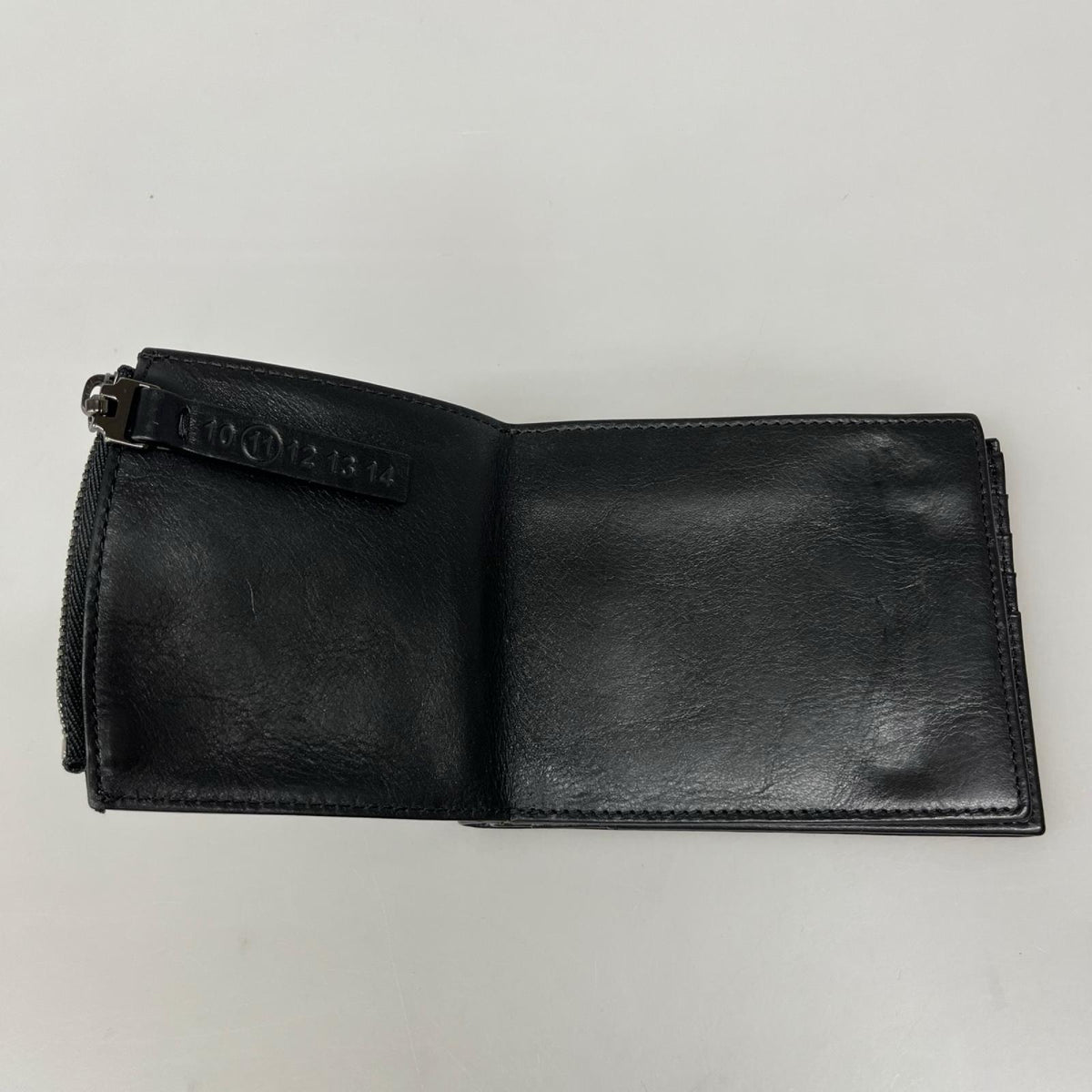 コンパクトウォレット ﾌﾗｯﾌﾟ二つ折り財布 ブラック