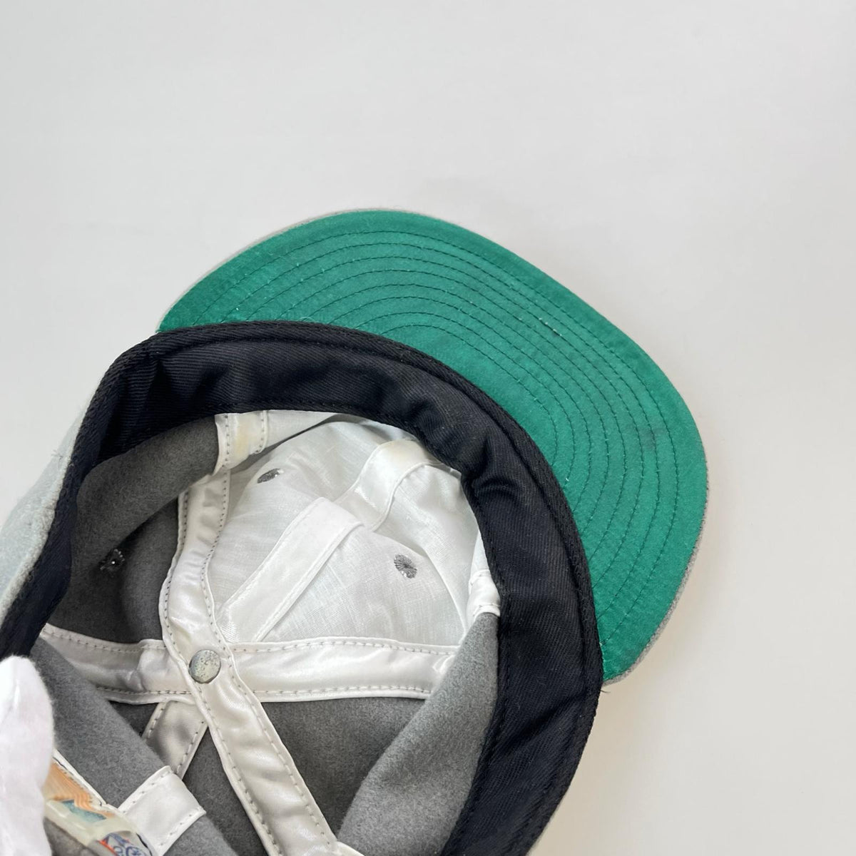 キャップ ×EBBETS S LOGO FITTED 6-PANEL グレー