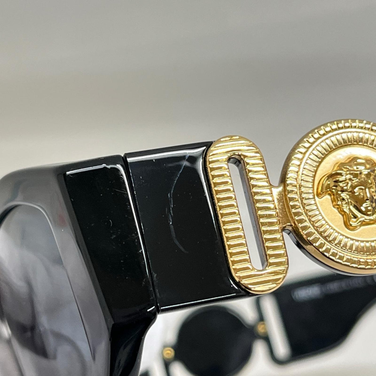 4361-F メデューサ BLACK×GOLD