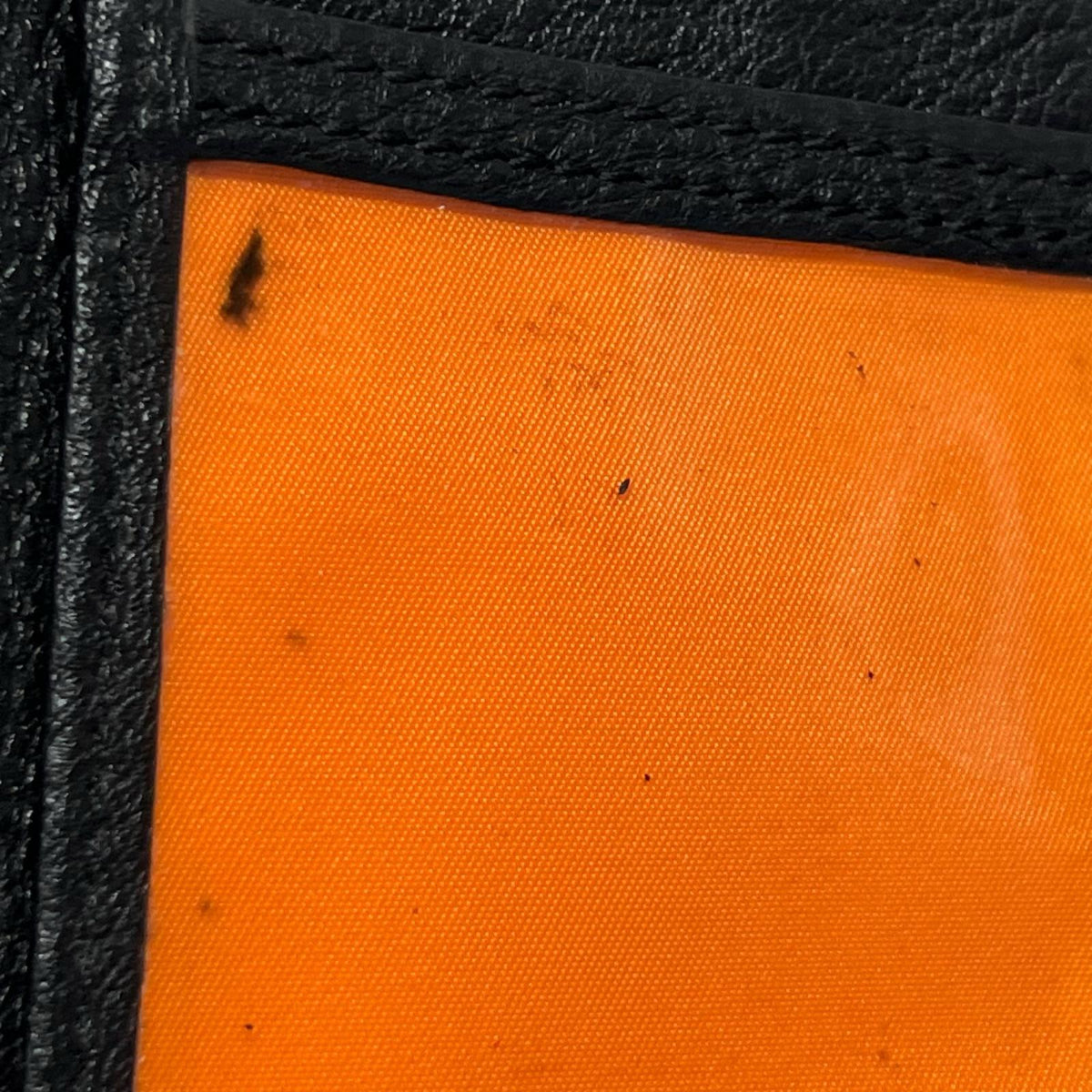 コンパクトウォレット calm wallet ﾚｻﾞｰ ｳｫﾚｯﾄ 黒 ブラック