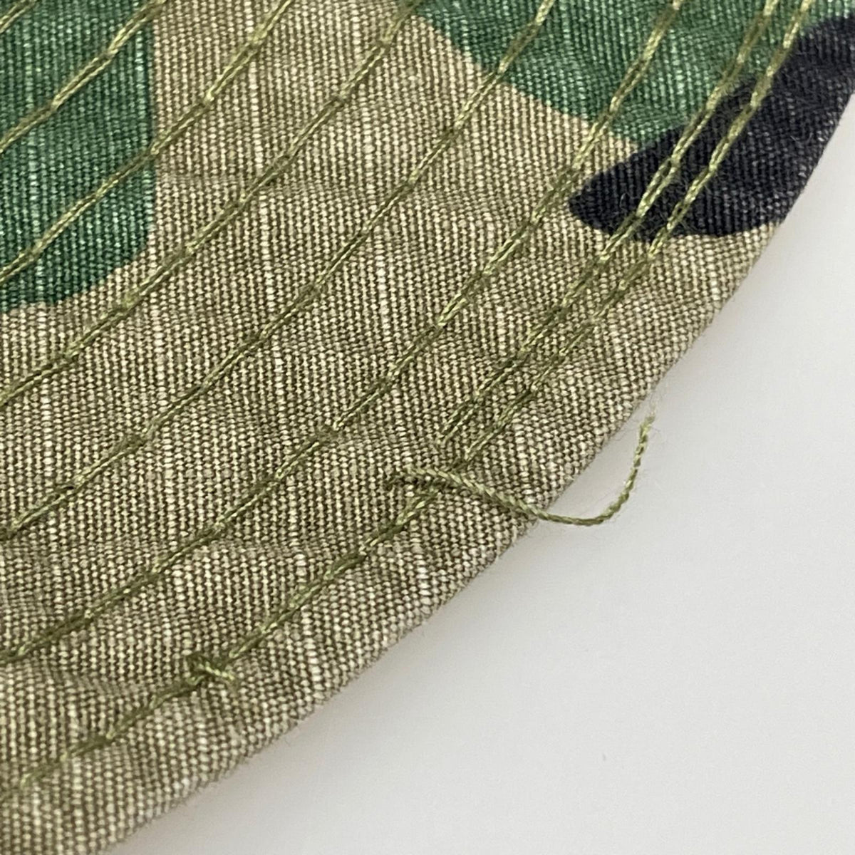 ハット 90s 白タグ期 USA製 STUSSY ROOTS バケットハット 迷彩/カモ マルチカラー