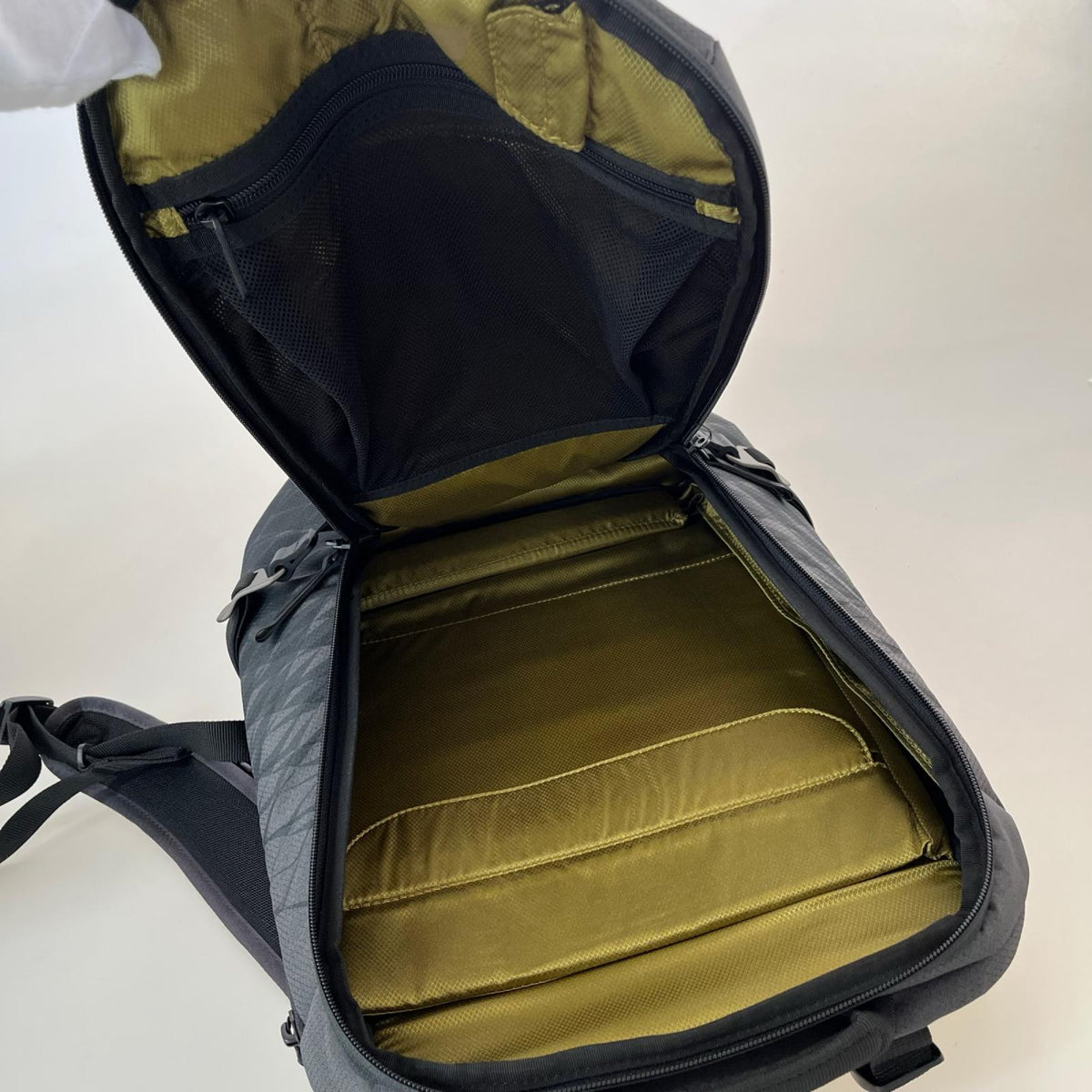リュック・デイパック VICTORINOX ﾊﾞｯｸﾊﾟｯｸ ﾌﾞﾗｯｸ ブラック