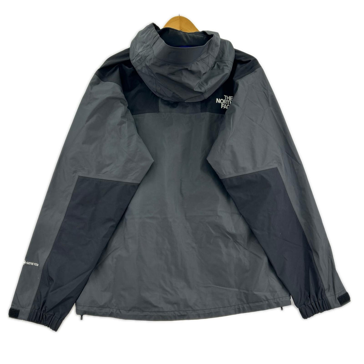 ジャケット ﾏｳﾝﾃﾝﾚｲﾝﾃｯｸｽｼﾞｬｹｯﾄ GRY M グレー