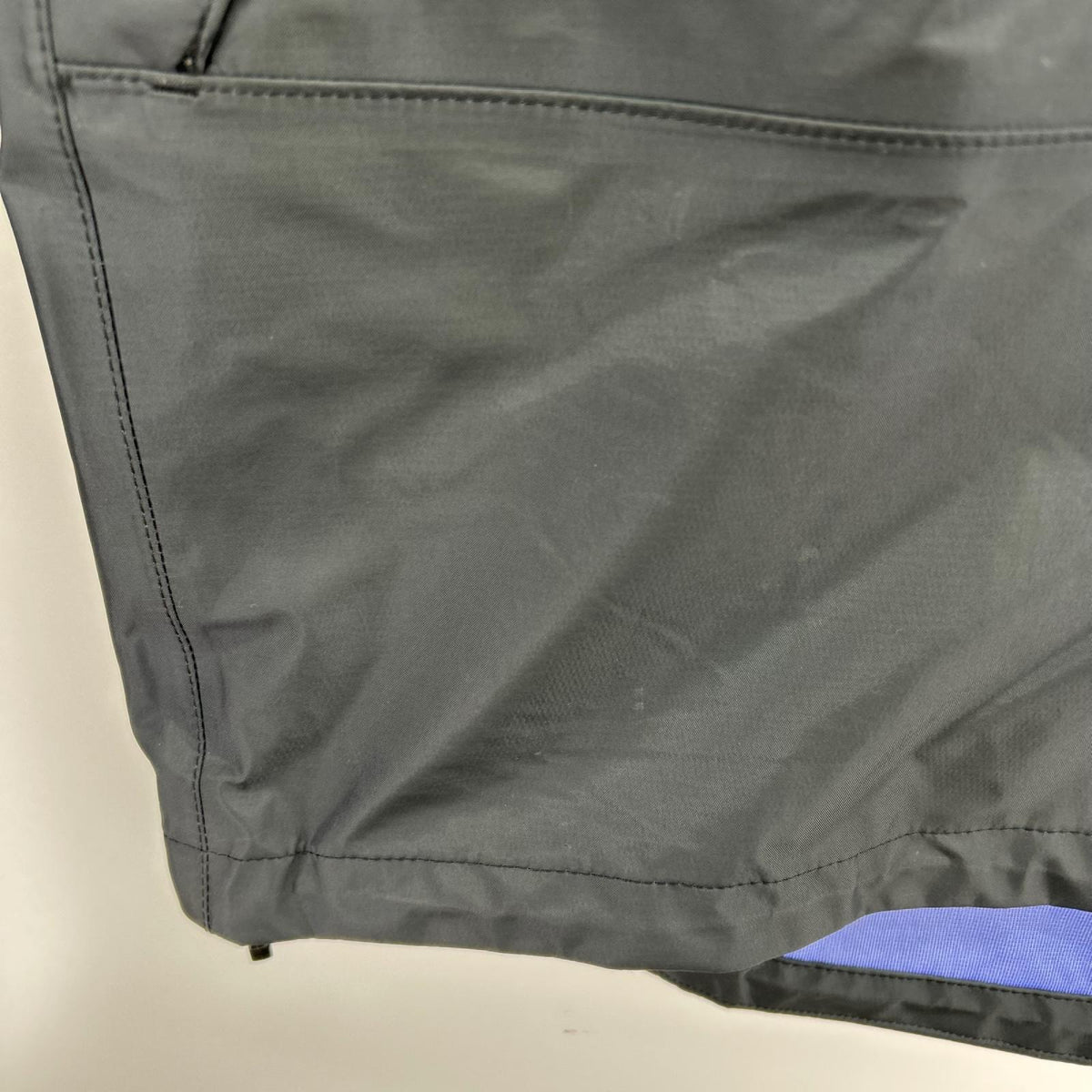 ジャケット ﾏｳﾝﾃﾝﾚｲﾝﾃｯｸｽｼﾞｬｹｯﾄ GRY M グレー