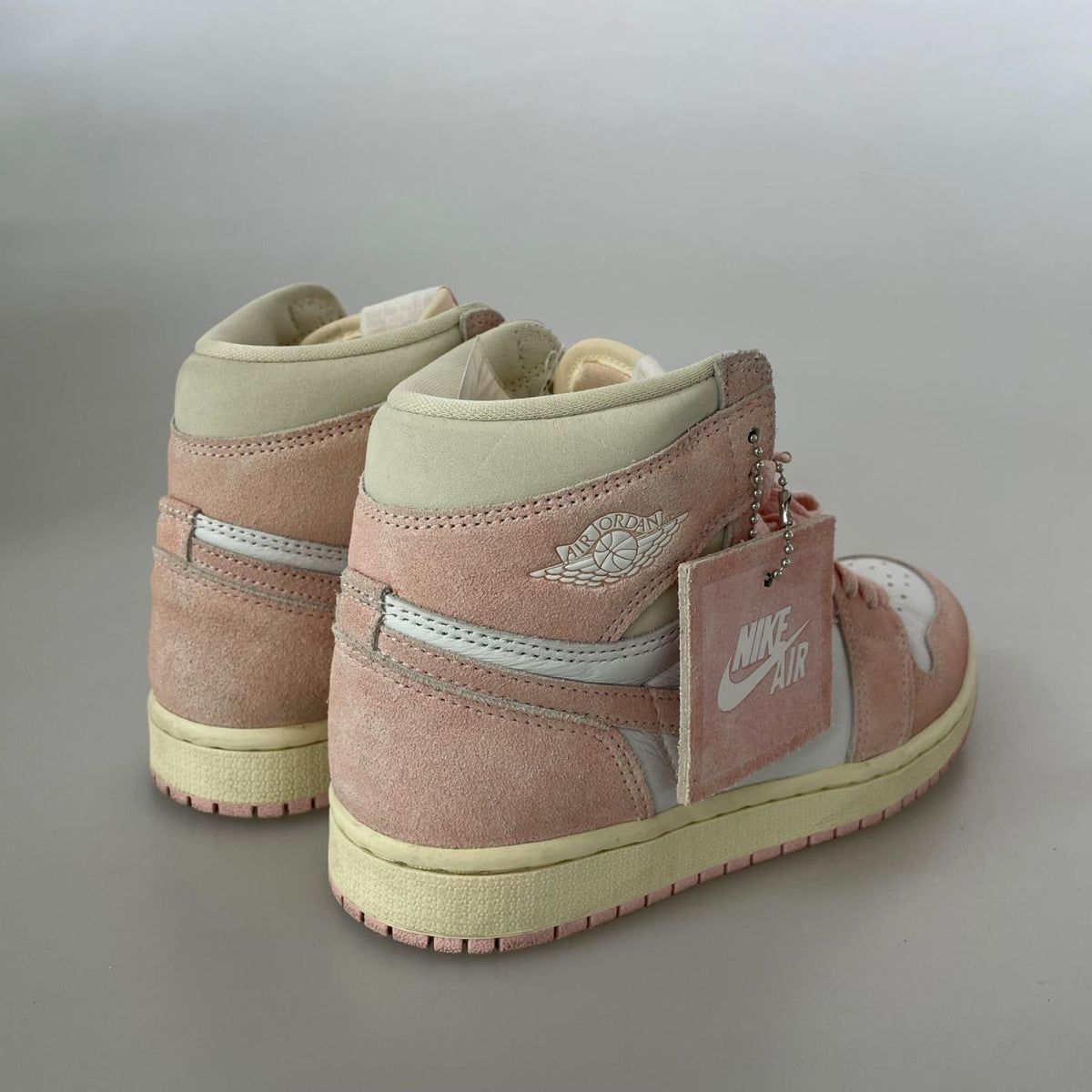 スニーカー Women's Air Jordan 1 Mid 23.5cm (US5 1/2 UK5 EU37)