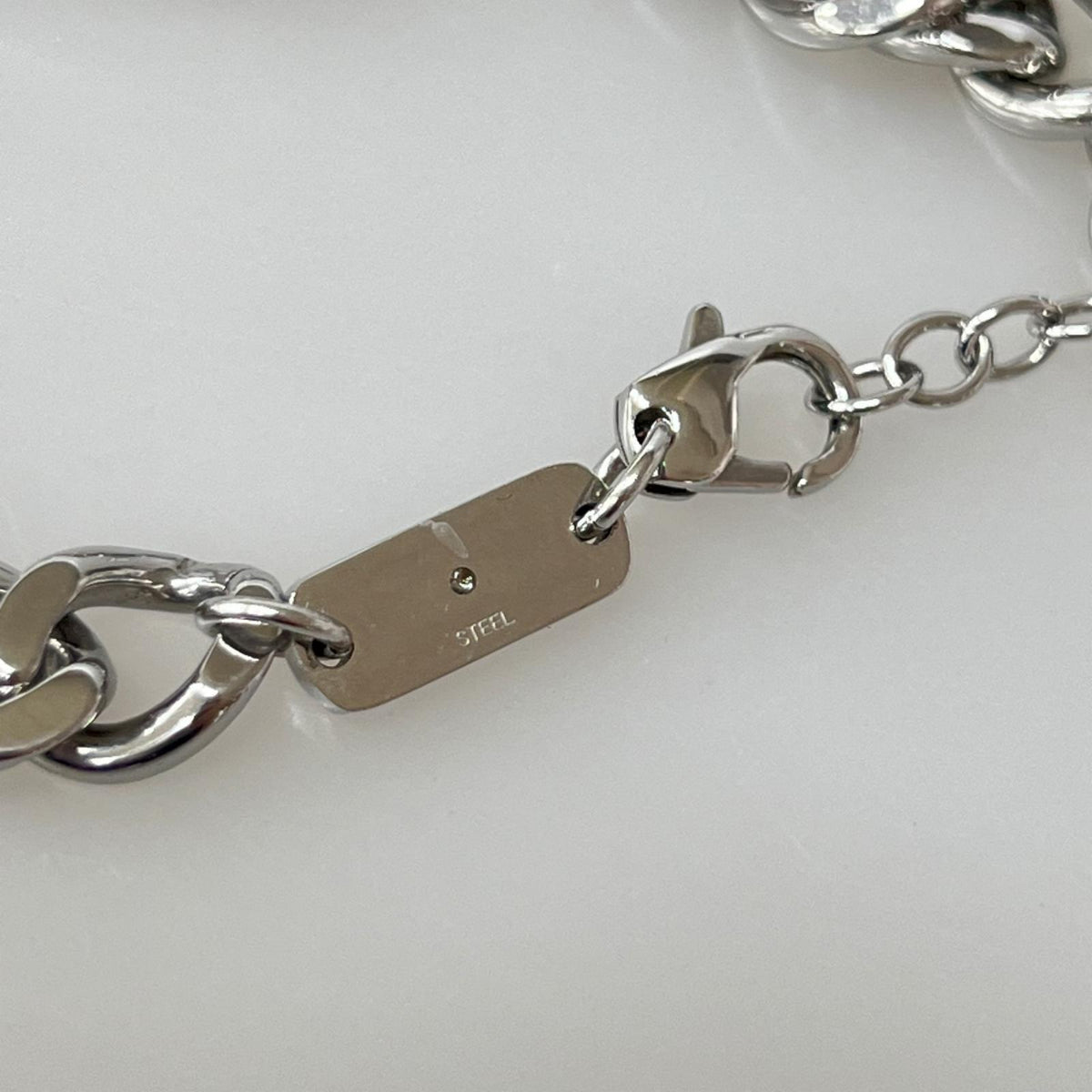ブレスレット ﾛｺﾞﾁｪｰﾝﾌﾞﾚｽﾚｯﾄ STEEL シルバー