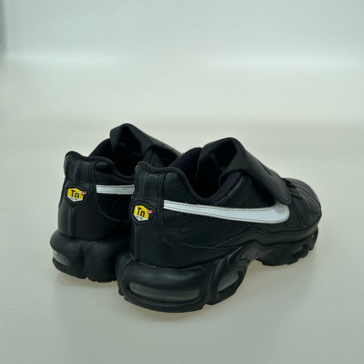 スニーカー AIR MAX PLUS TIEMPO 28cm (US10 UK9 1/2 EU46) ブラック