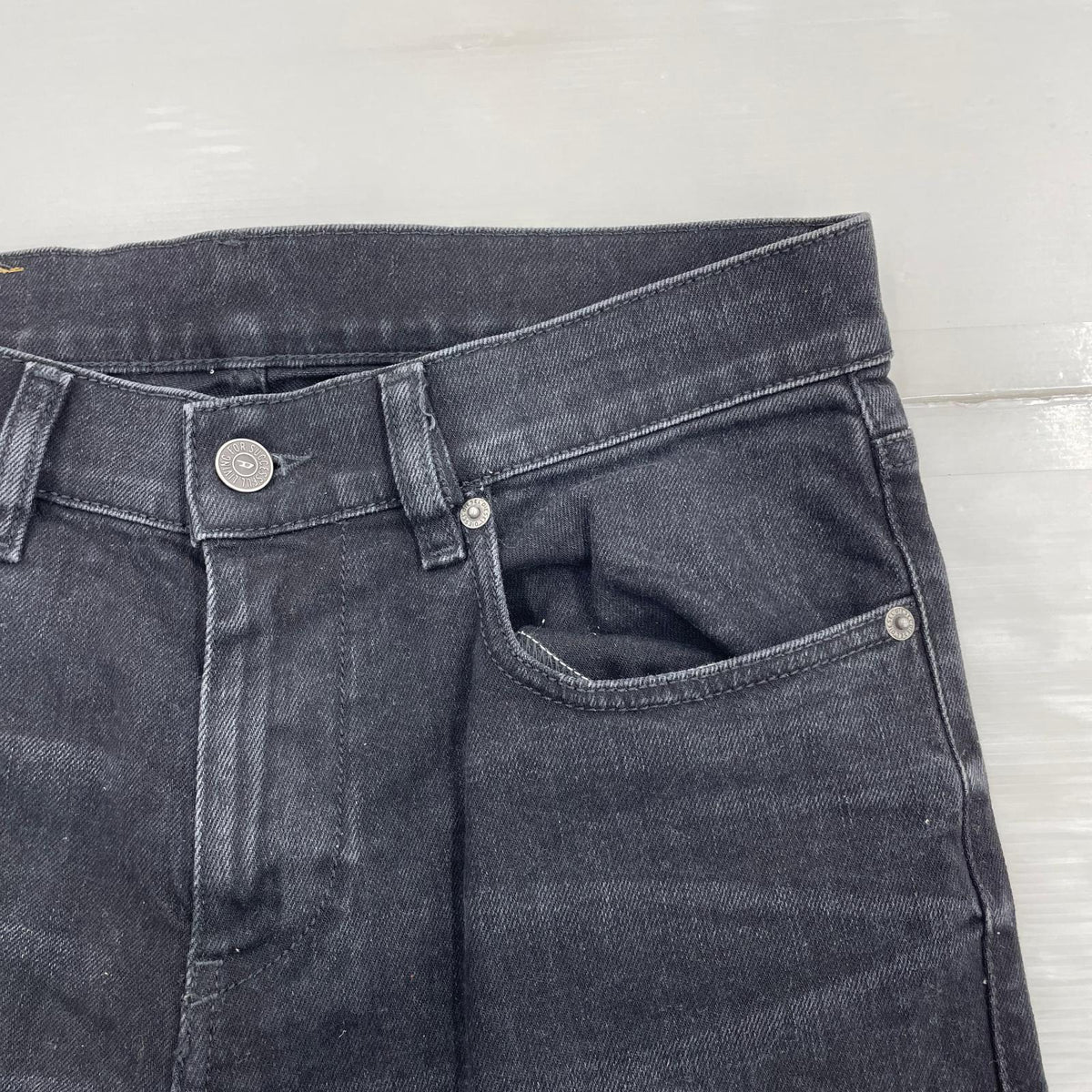 デニムパンツ DIESEL D-STRUKT-R ｽｷﾆｰﾃﾞﾆﾑﾊﾟﾝﾂ 黒 (W29) 29 ブラック