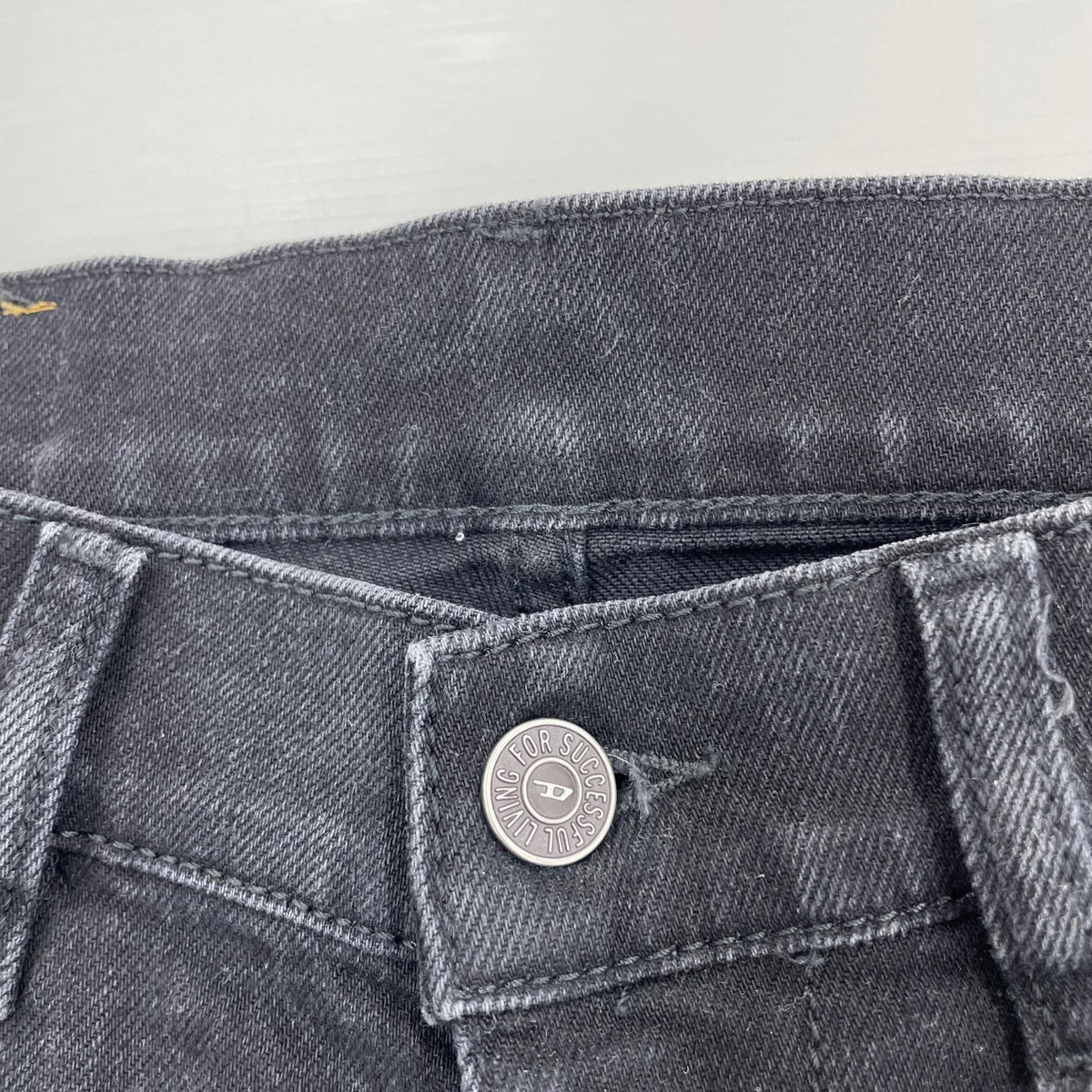 デニムパンツ DIESEL D-STRUKT-R ｽｷﾆｰﾃﾞﾆﾑﾊﾟﾝﾂ 黒 (W29) 29 ブラック