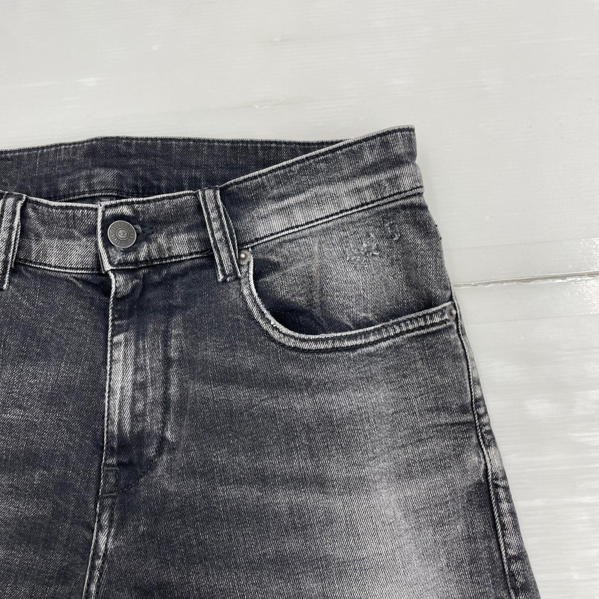 デニムパンツ DIESEL D-STRUKT-R ｽｷﾆｰﾃﾞﾆﾑﾊﾟﾝﾂ 黒 (W28) 28 グレー