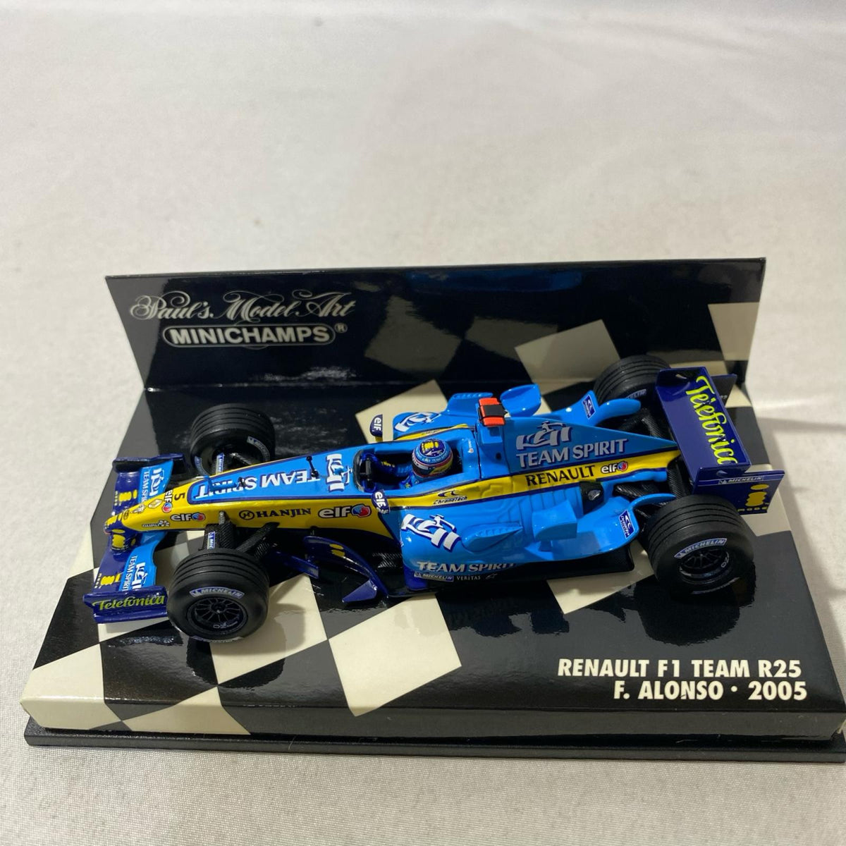 ミニチャンプス 1/43 RENAULT F1 TEAM R25 アロンソ スケールカー