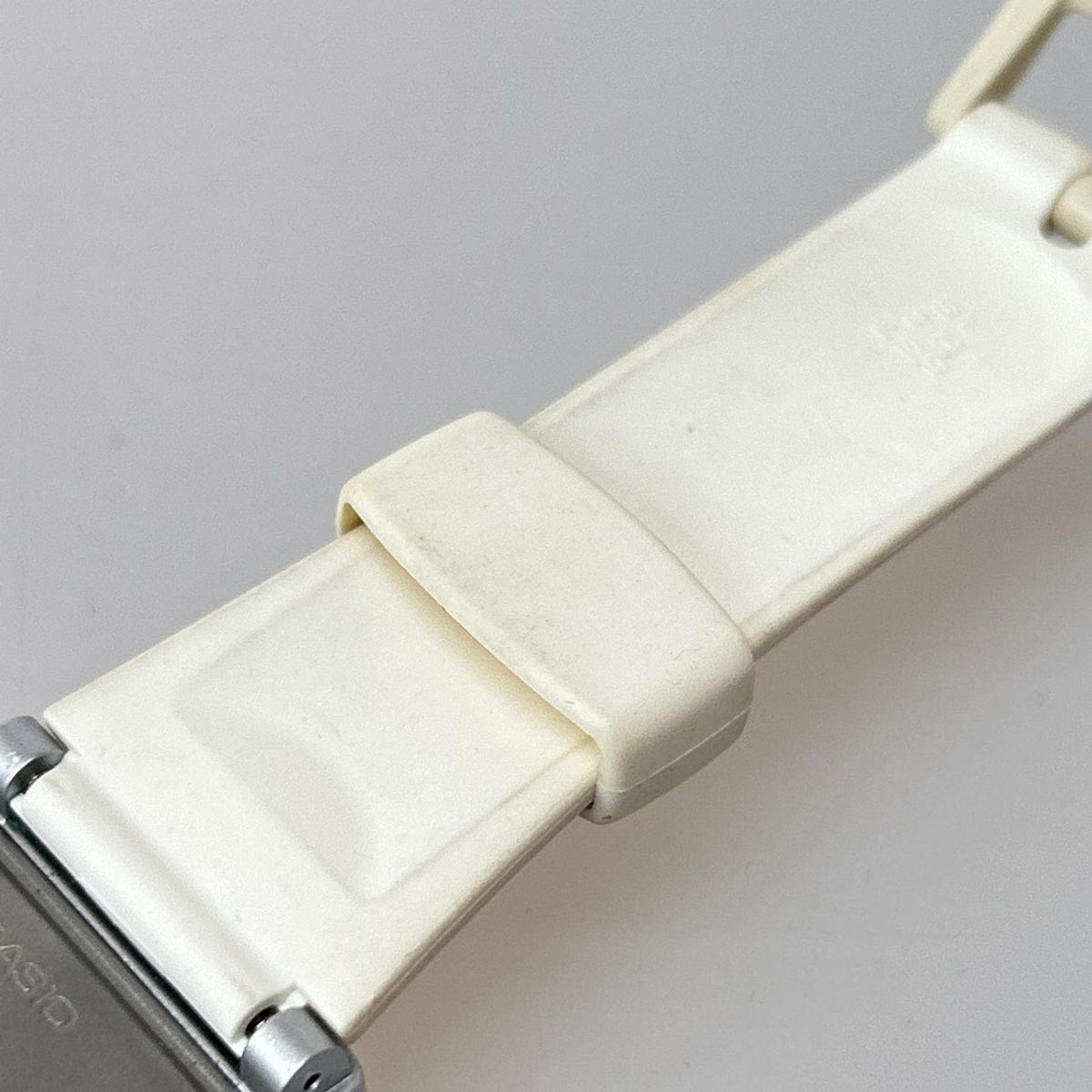 腕時計 WOV-2 ﾘｽﾄｶﾒﾗ 白 ホワイト