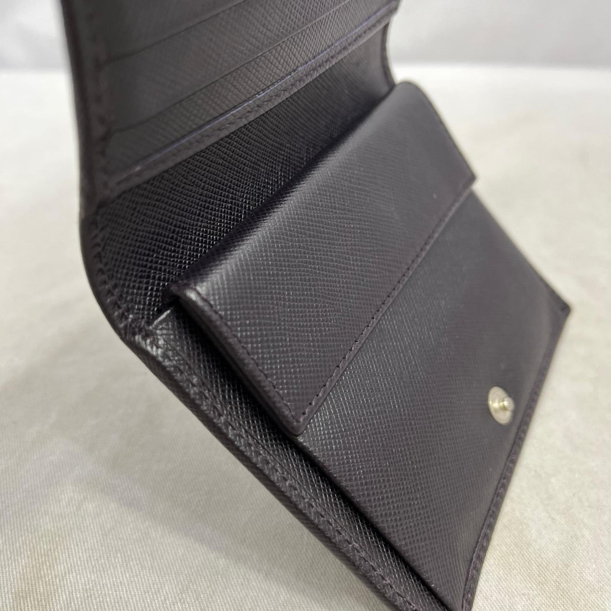 PRADA サフィアーノ 三つ折り財布