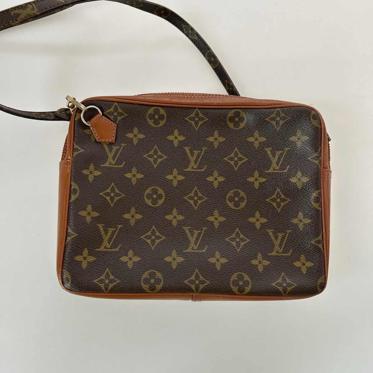 LV モノグラム サックスポ 832