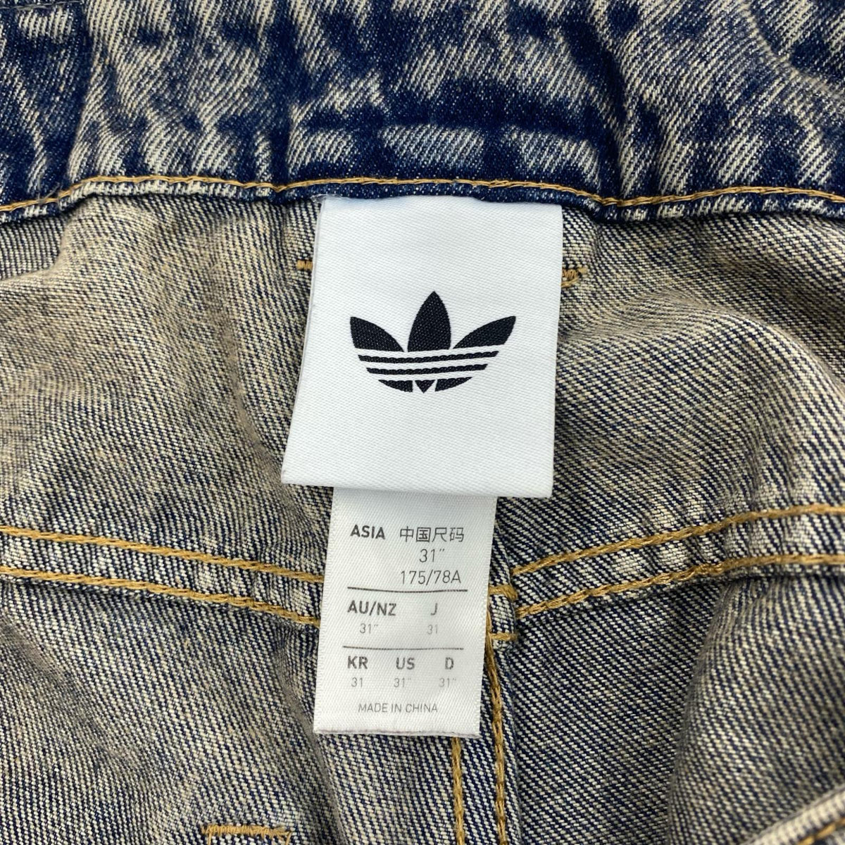 デニムパンツ adidas M DENIM JEANS ﾃﾞﾆﾑﾊﾟﾝﾂ 31 ネイビー