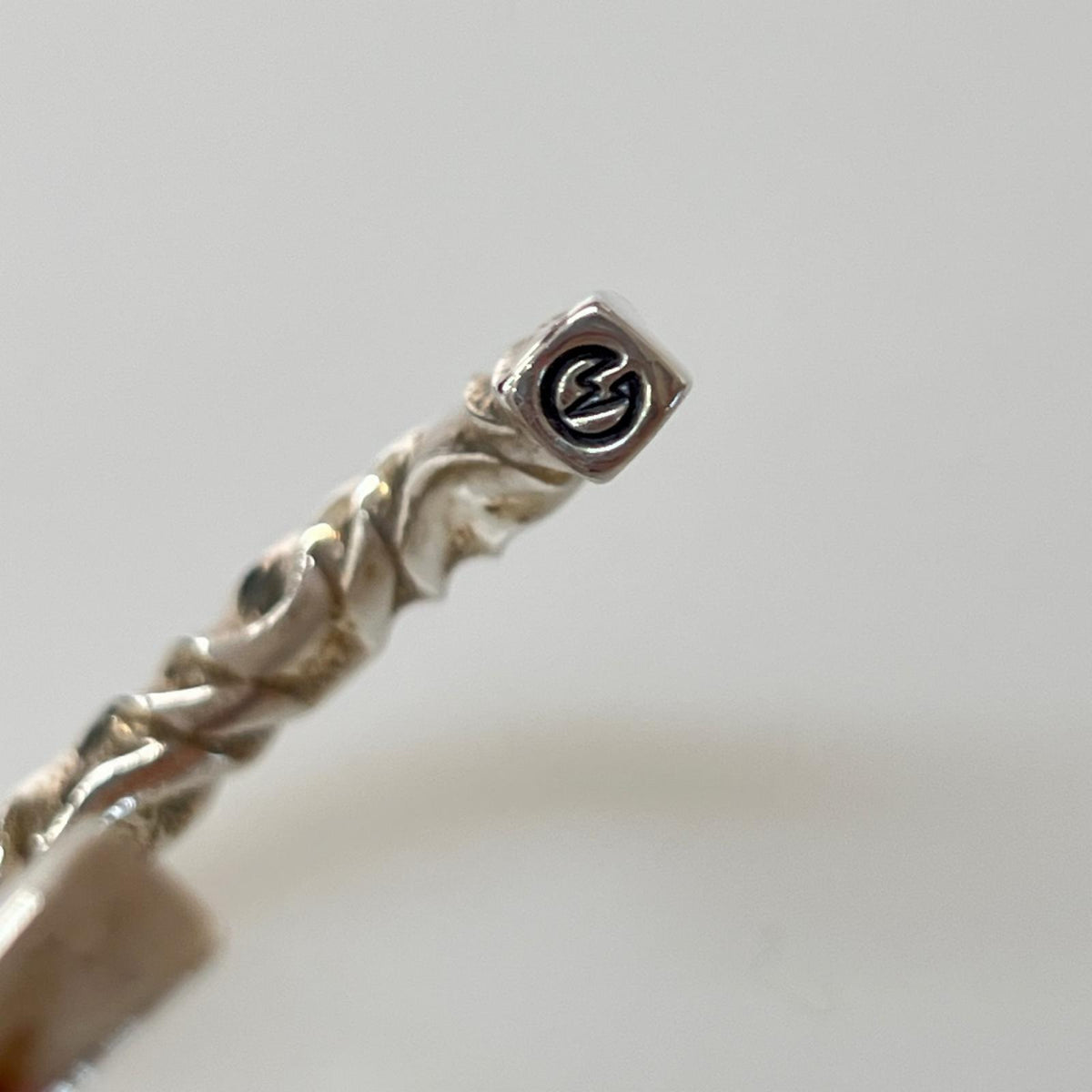 ブレスレット BOLTED STUDIOS SIGNATURE BANGLE ﾊﾞﾝｸﾞﾙ シルバー