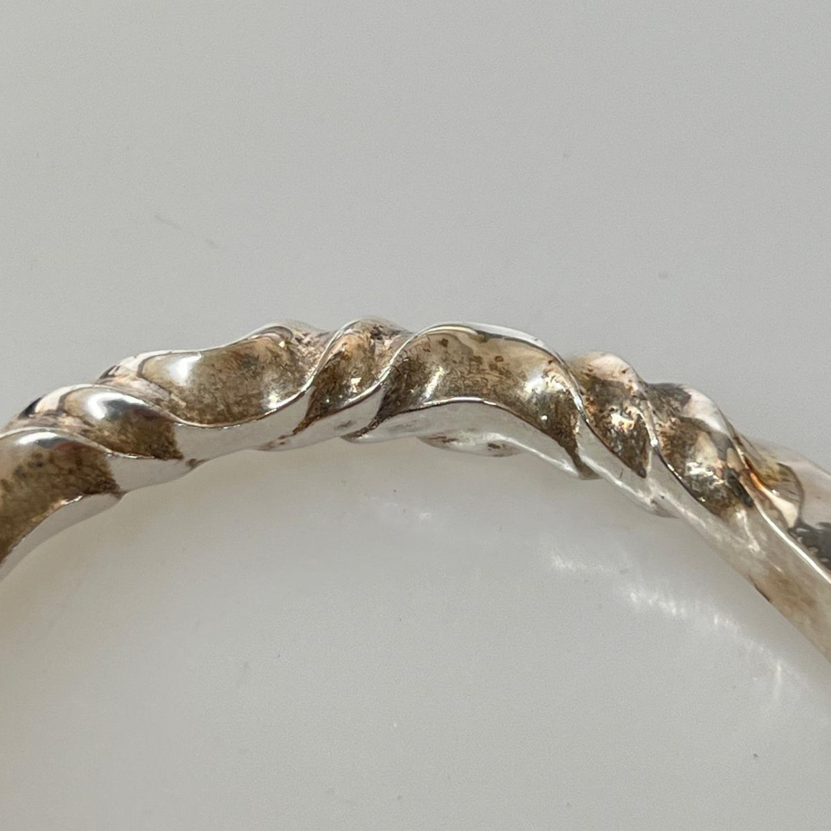 ブレスレット BOLTED STUDIOS SIGNATURE BANGLE ﾊﾞﾝｸﾞﾙ シルバー